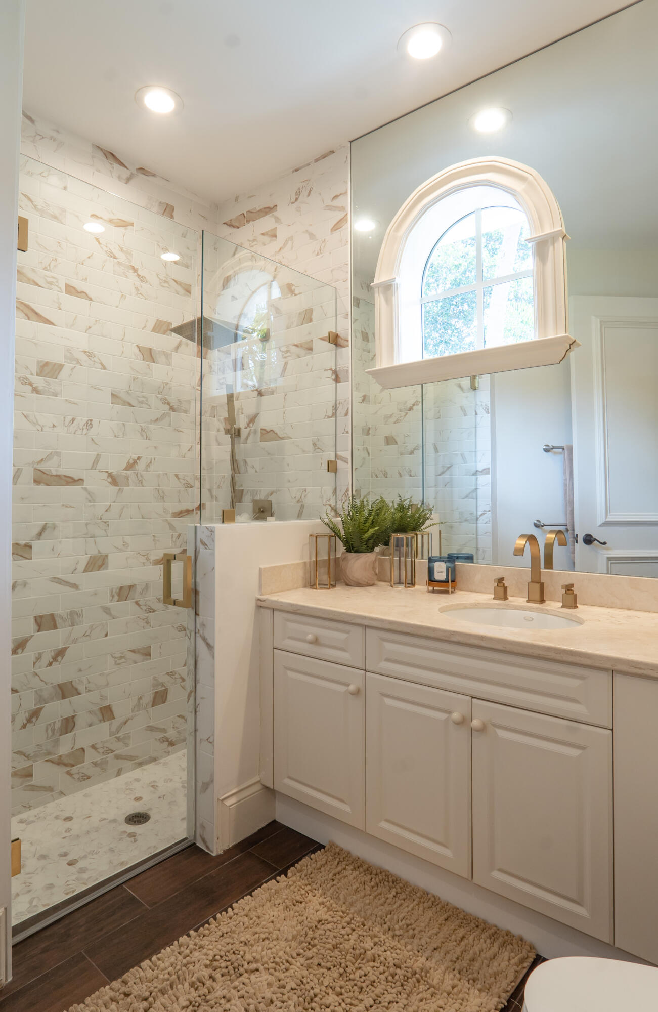 FOXE CHASE - Residential