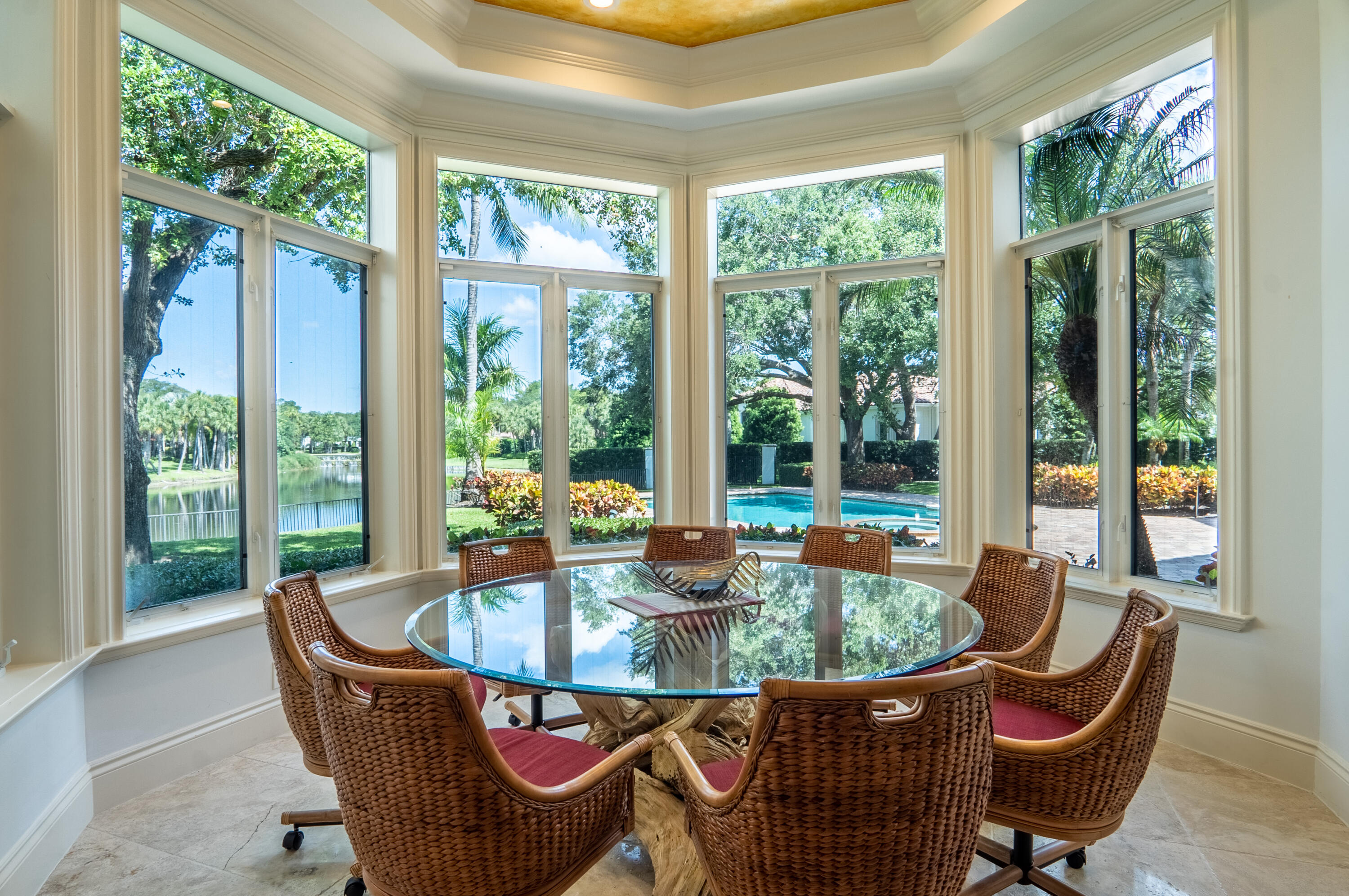 FOXE CHASE - Residential