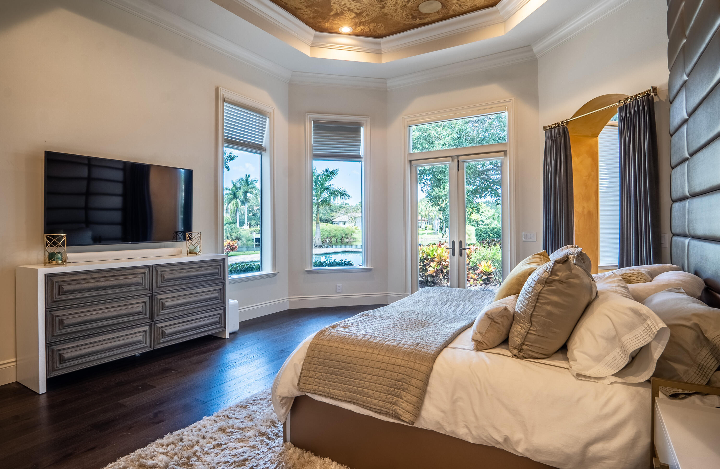 FOXE CHASE - Residential