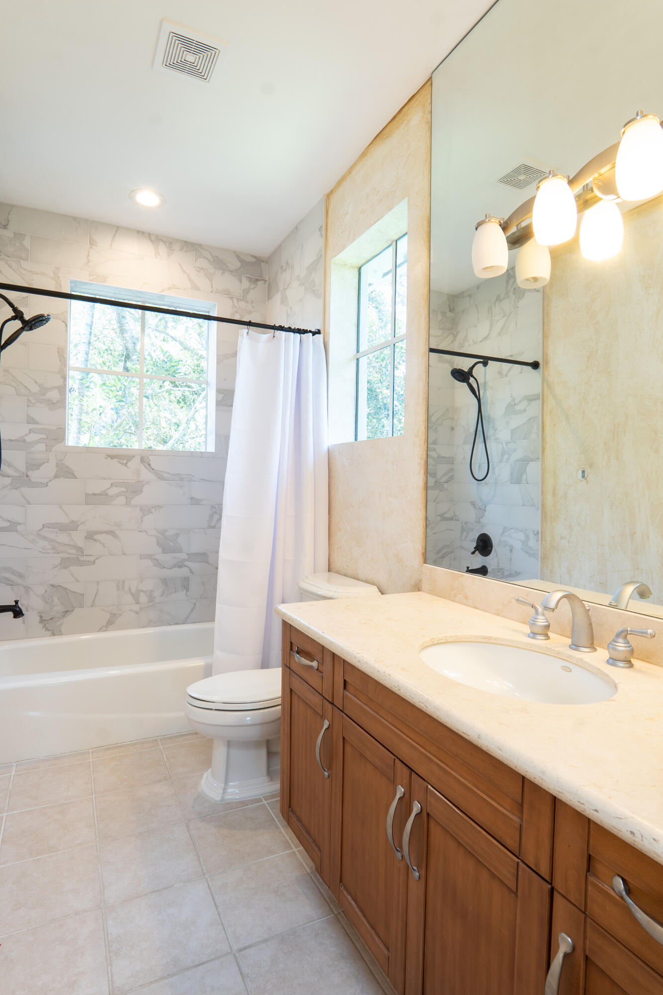 FOXE CHASE - Residential