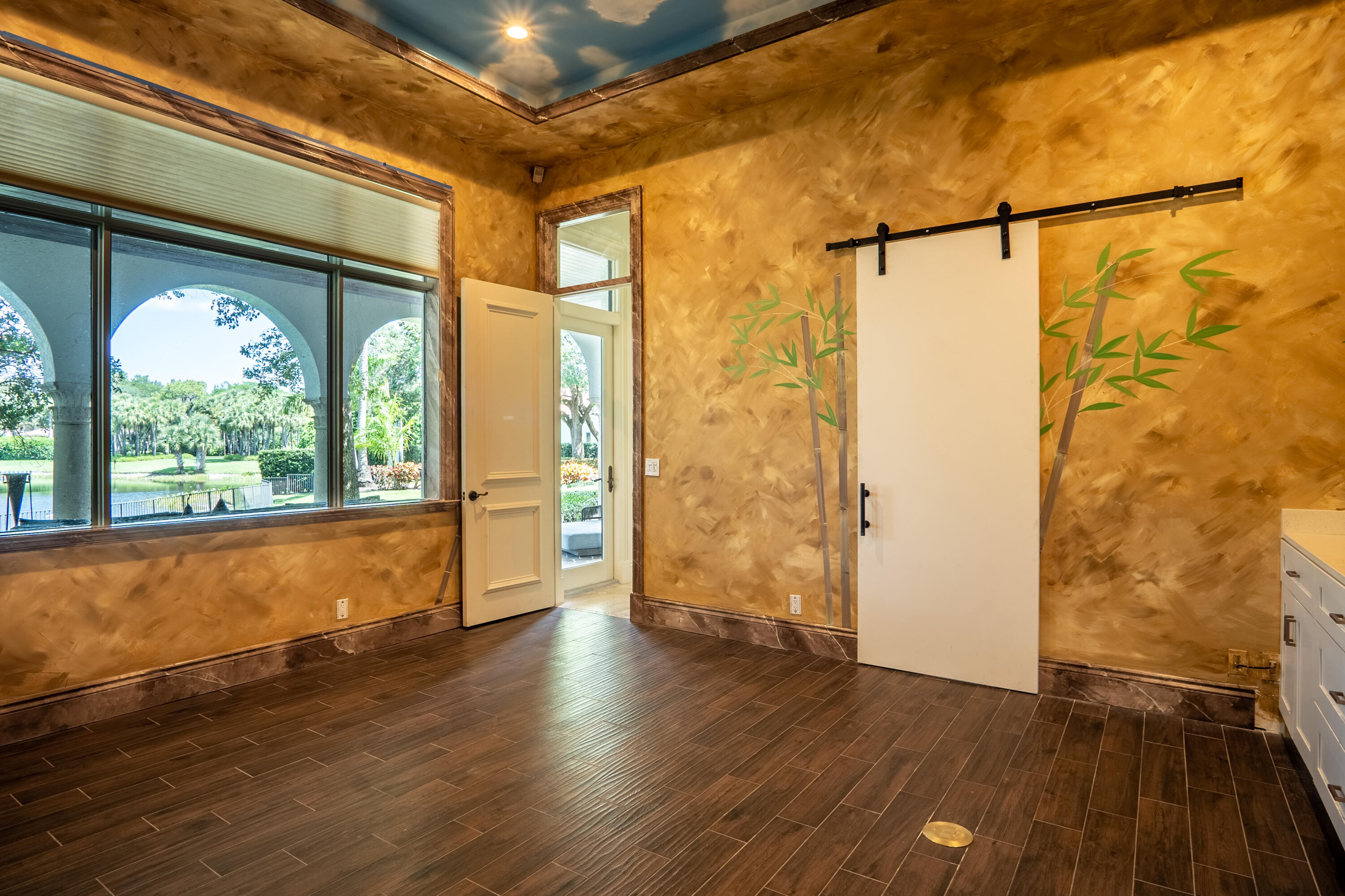 FOXE CHASE - Residential