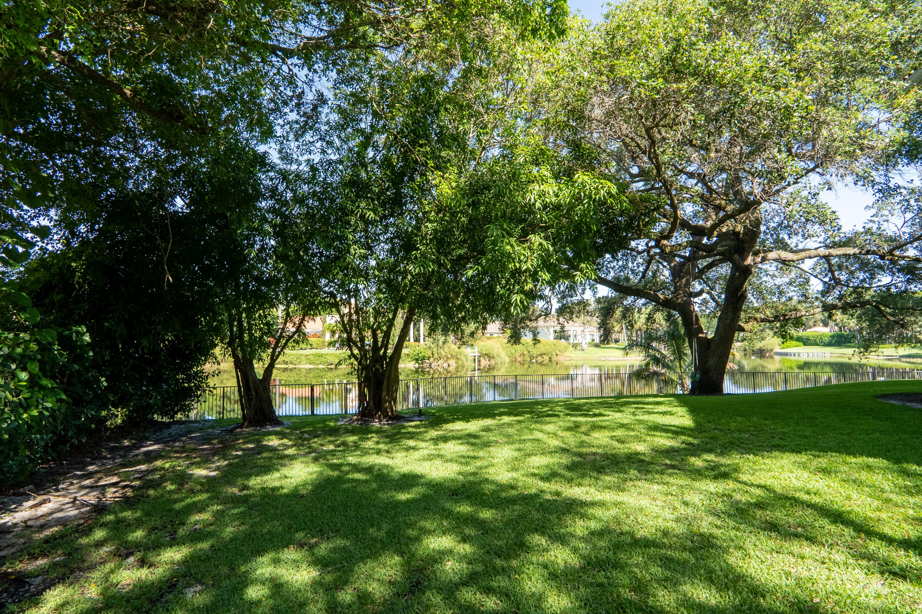 FOXE CHASE - Residential