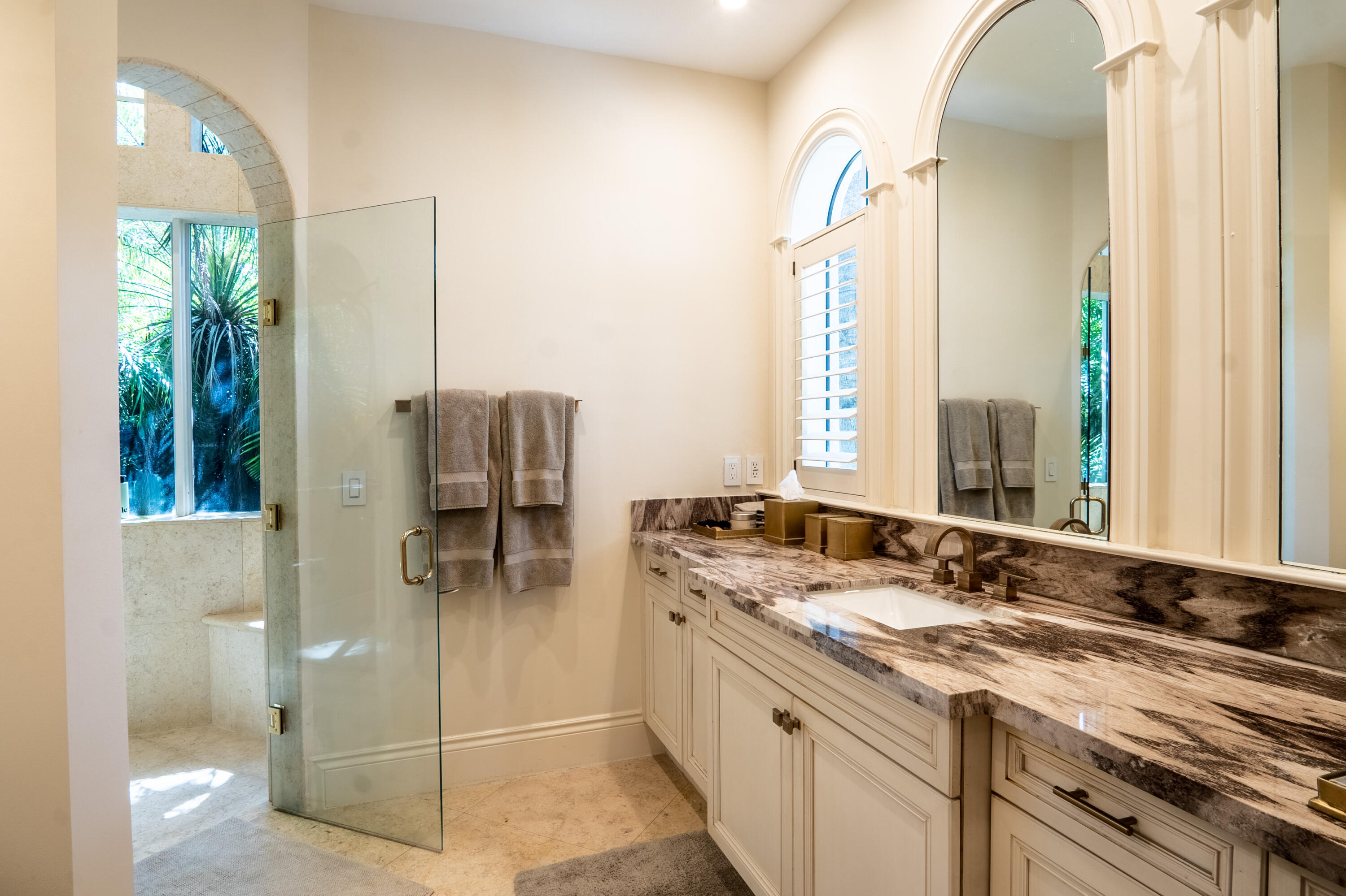 FOXE CHASE - Residential