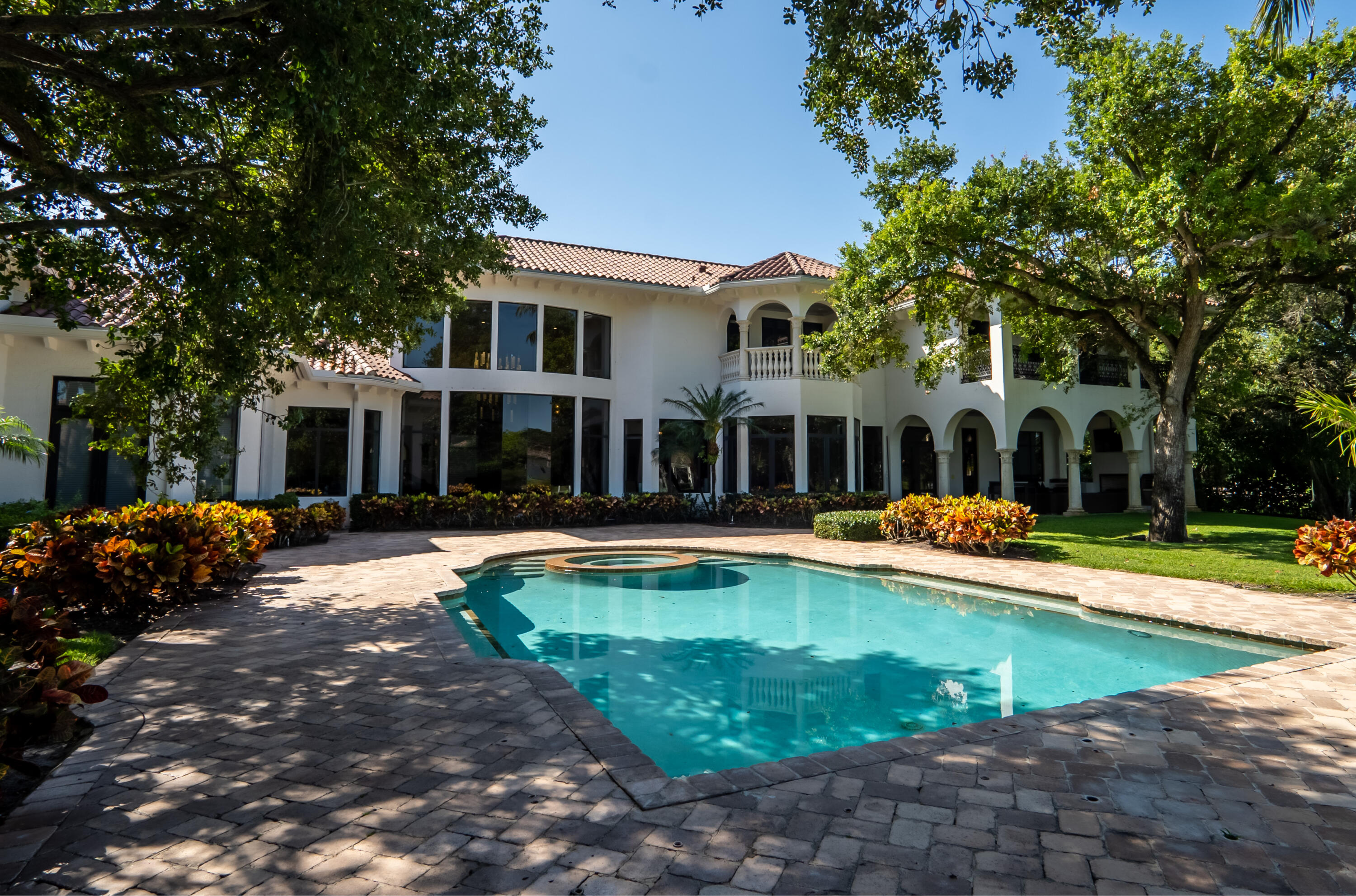 FOXE CHASE - Residential