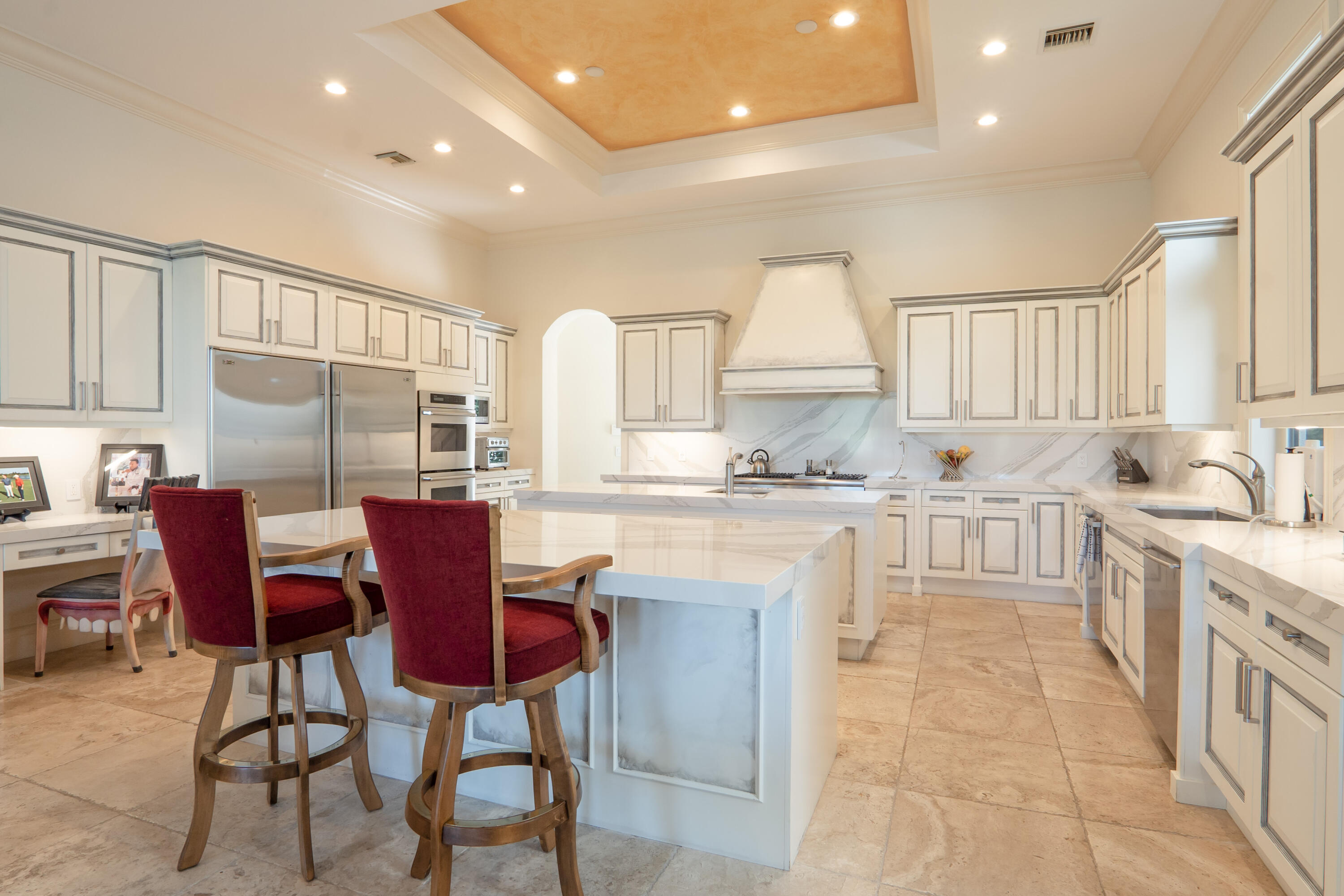 FOXE CHASE - Residential