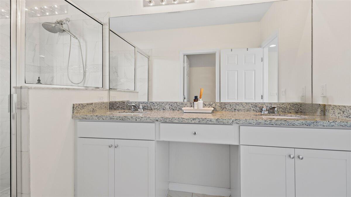 VIZCAYA FALLS PLAT 3 - Residential