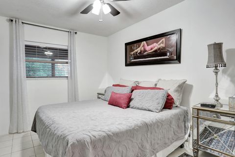 Tiny photo for 2131 NE 42nd Court #210e, Lighthouse Point, FL 33064 (MLS # B26040695)