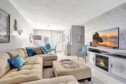 Tiny photo for 2131 NE 42nd Court #210e, Lighthouse Point, FL 33064 (MLS # B26040695)