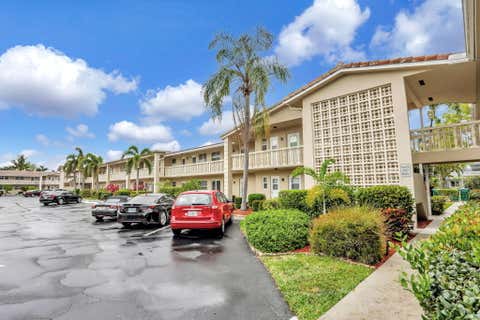 Tiny photo for 2131 NE 42nd Court #210e, Lighthouse Point, FL 33064 (MLS # B26040695)