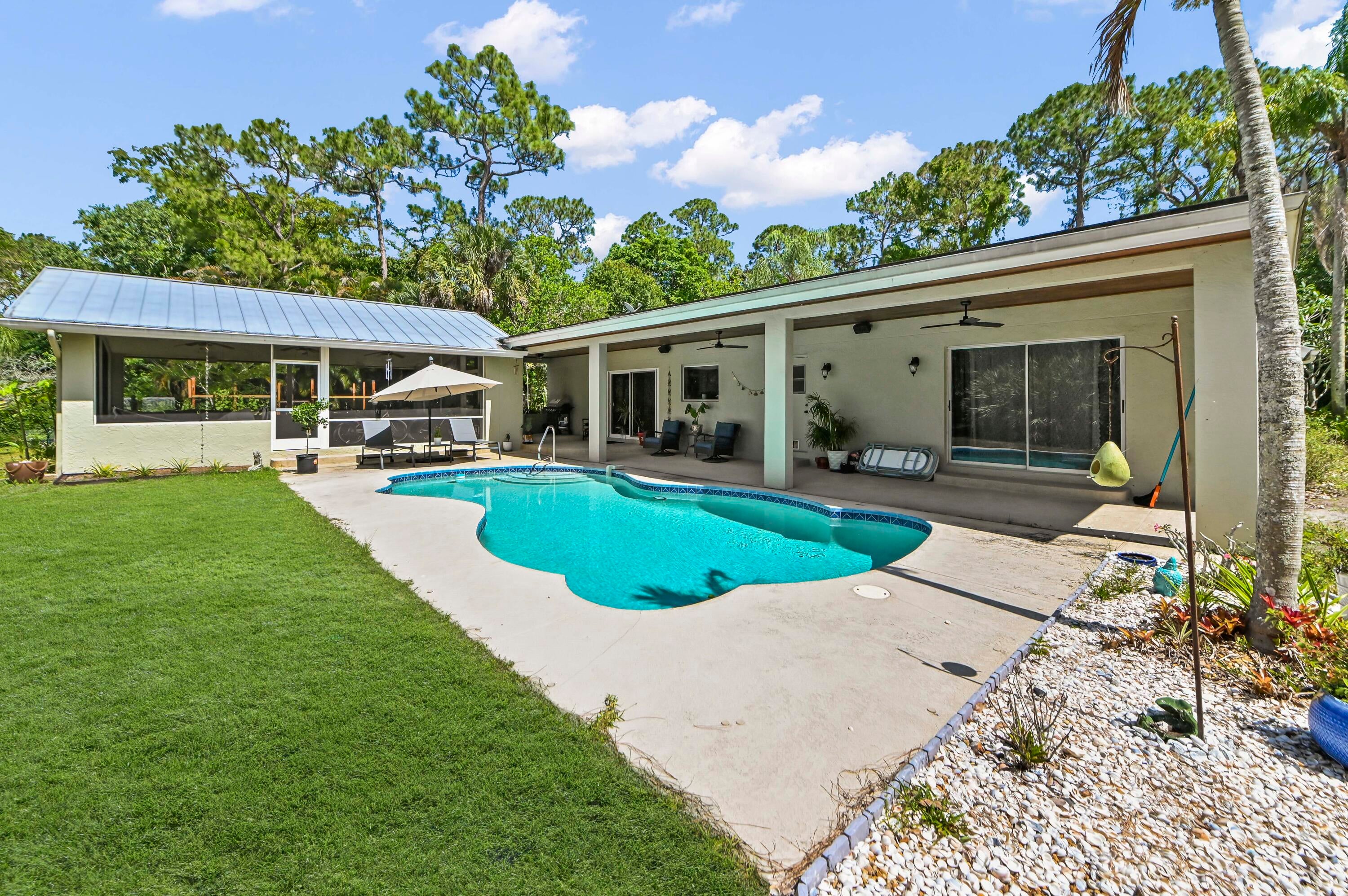 12369 157th Street N