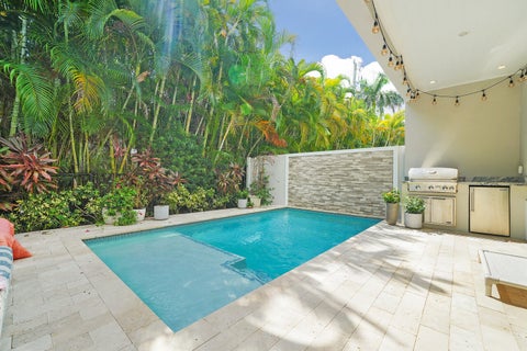 Tiny photo for 436 NE WAVECREST Way, Boca Raton, FL 33432 (MLS # B26074251)