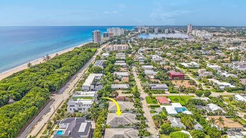 Tiny photo for 436 NE WAVECREST Way, Boca Raton, FL 33432 (MLS # B26074251)