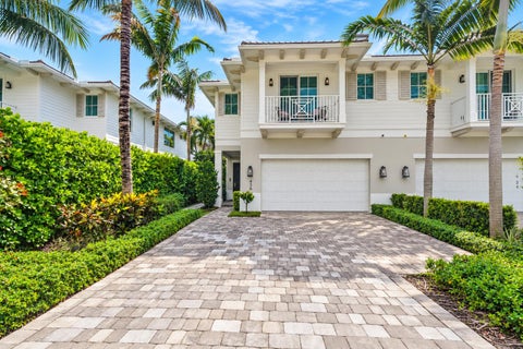 Photo of 436 NE WAVECREST Way, Boca Raton, FL 33432 (MLS # B26074251)