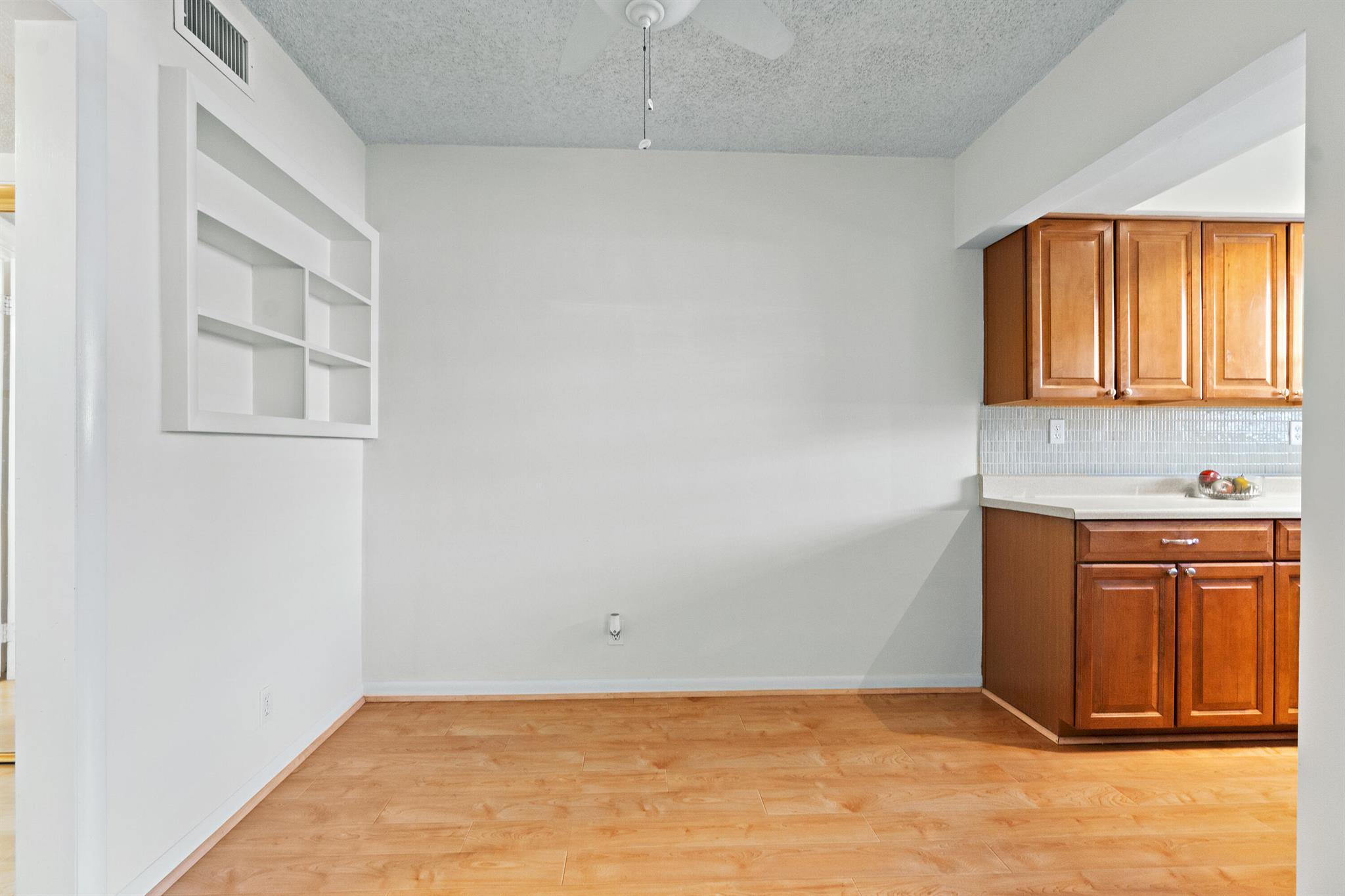 PALM ROYAL APTS INC CONDO - Residential
