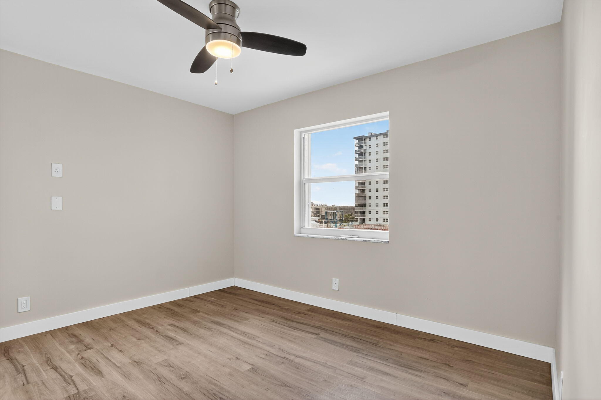 LEISURE SHORES CONDO - Residential