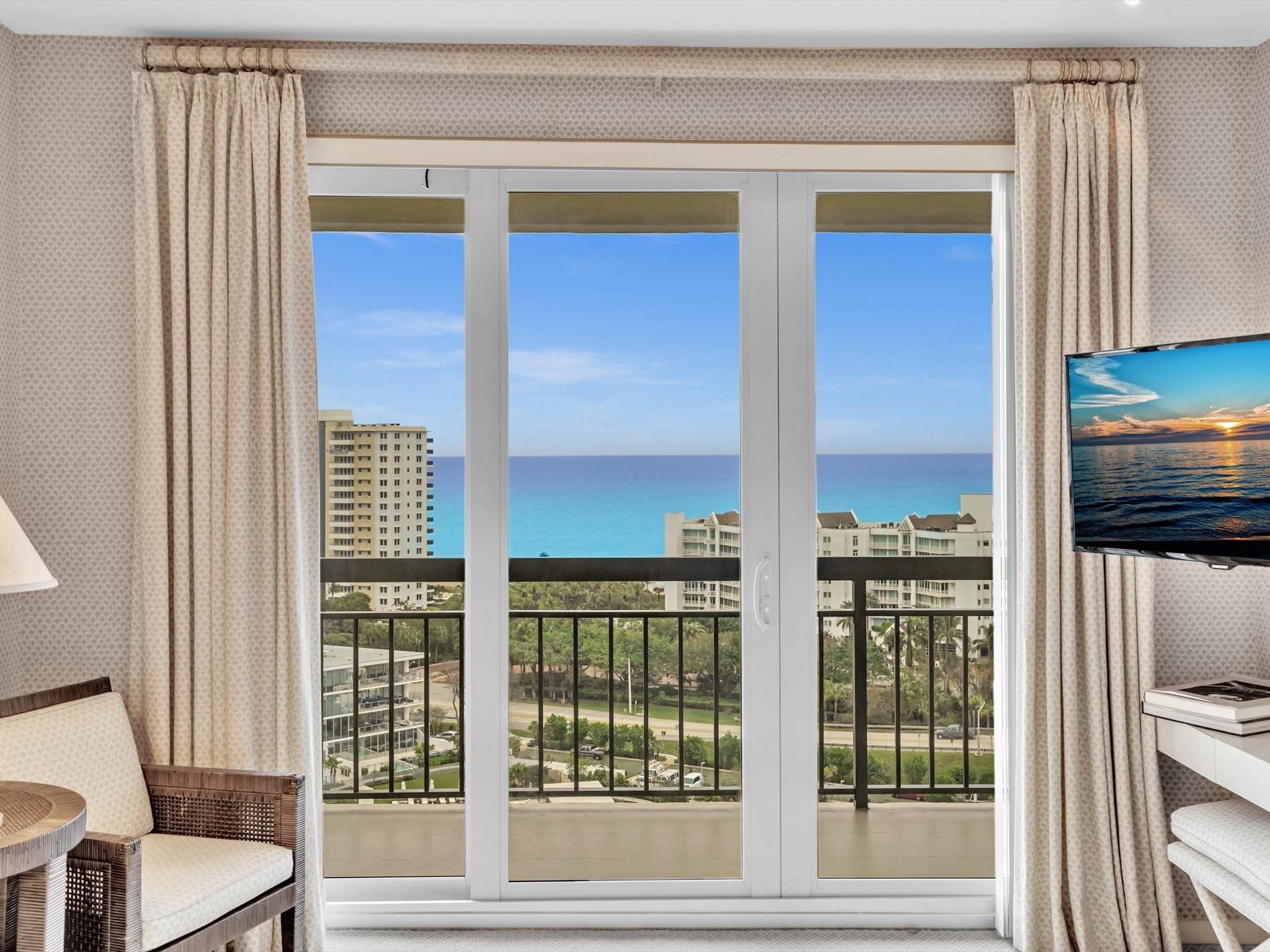 CARLTON - Residential