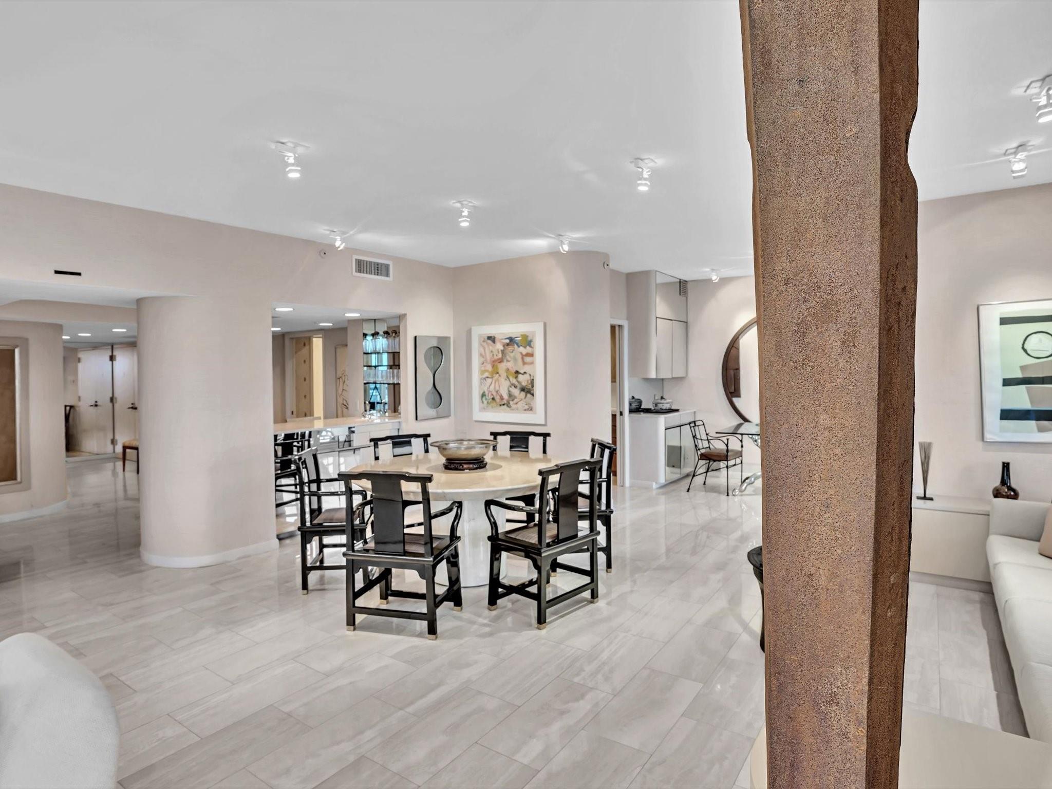 CARLTON - Residential