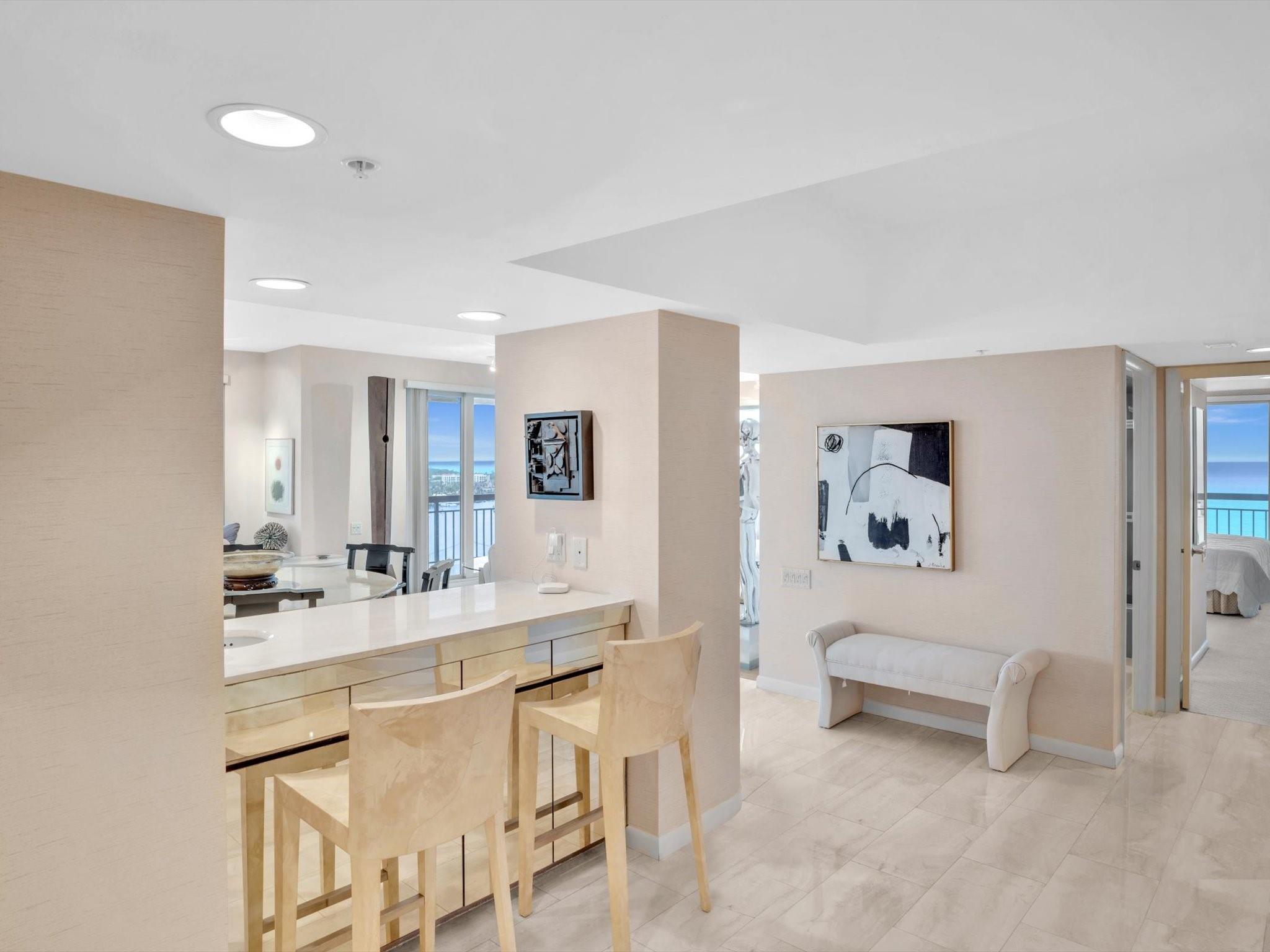 CARLTON - Residential