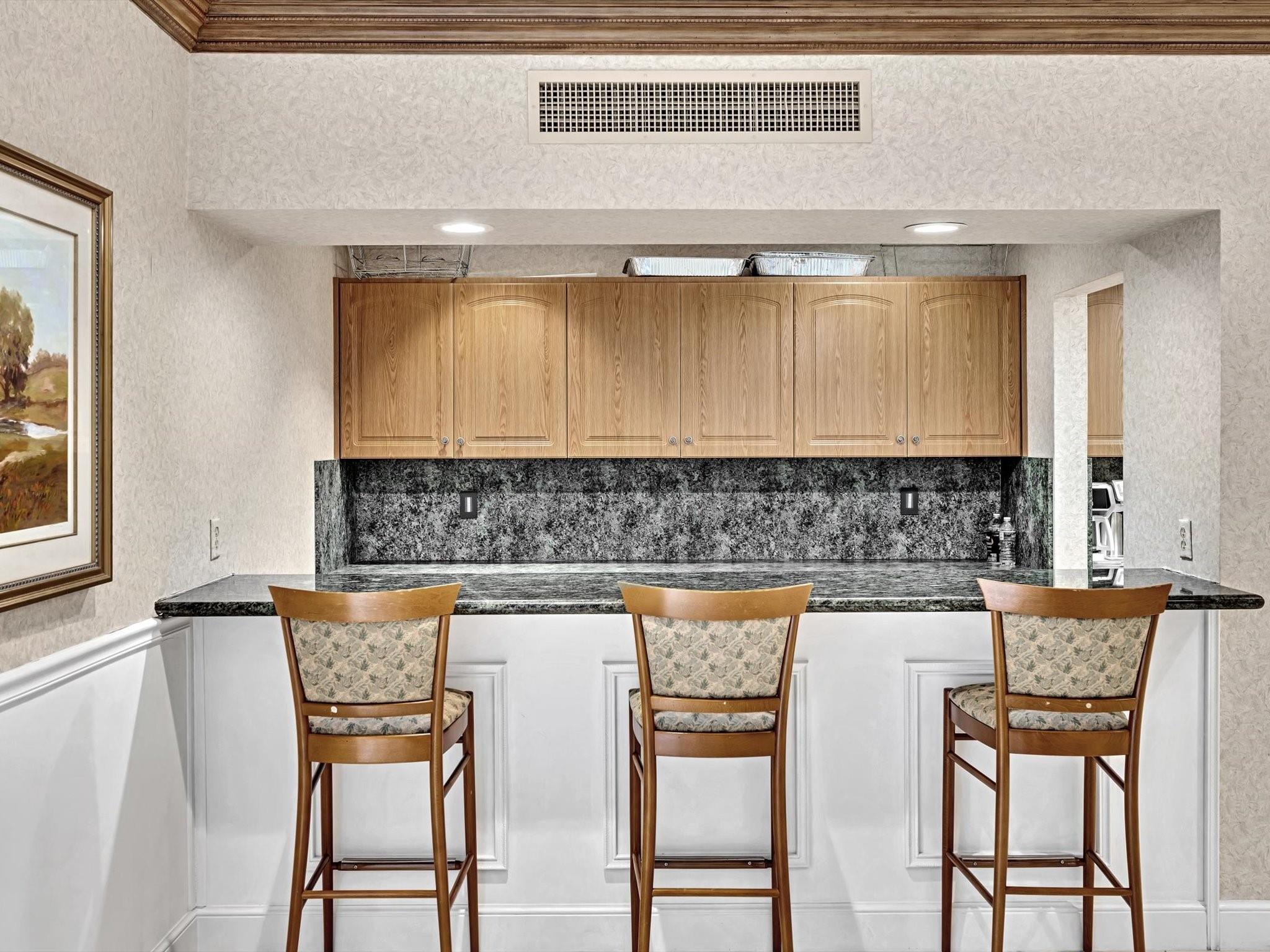 CARLTON - Residential