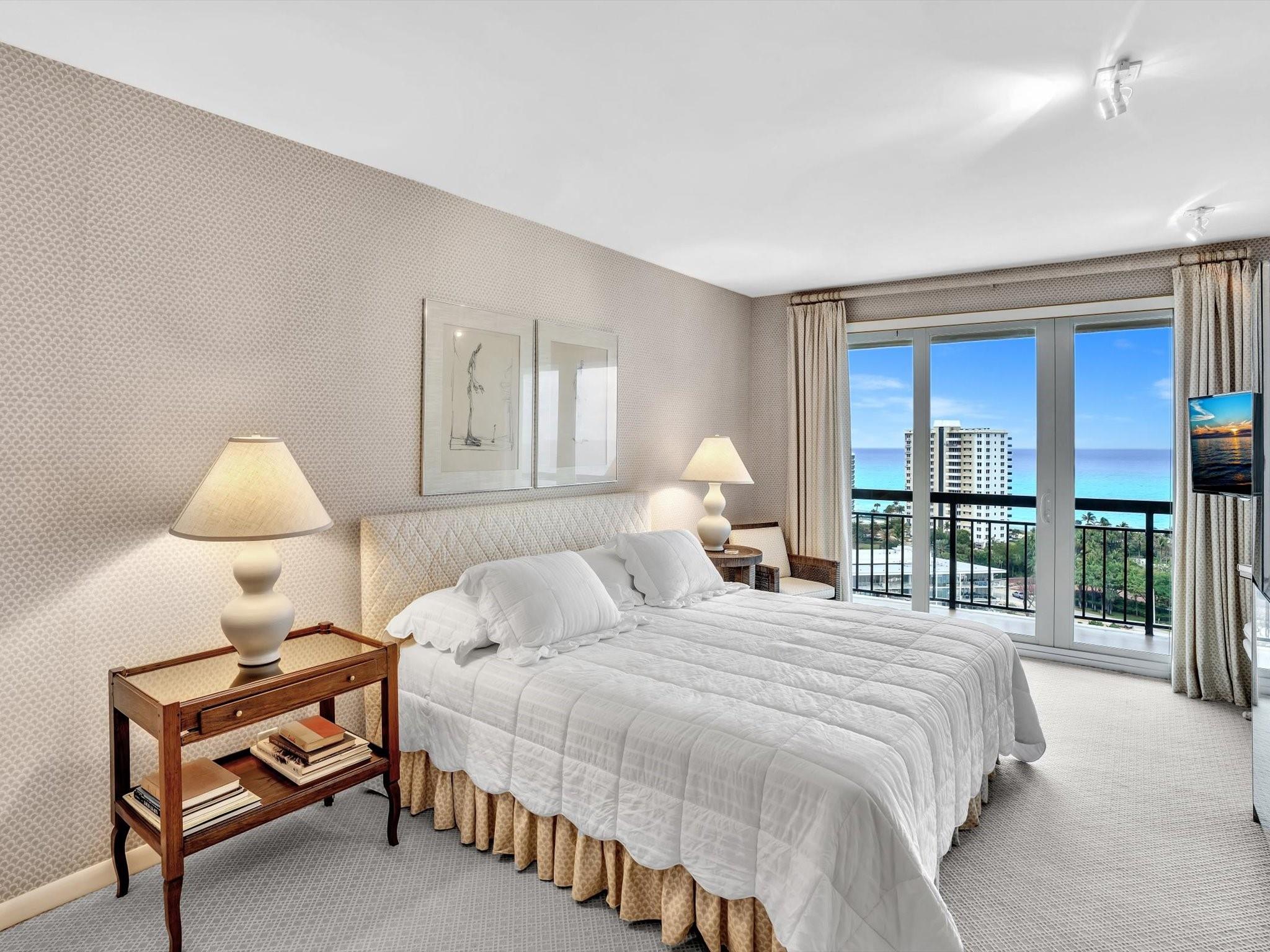 CARLTON - Residential