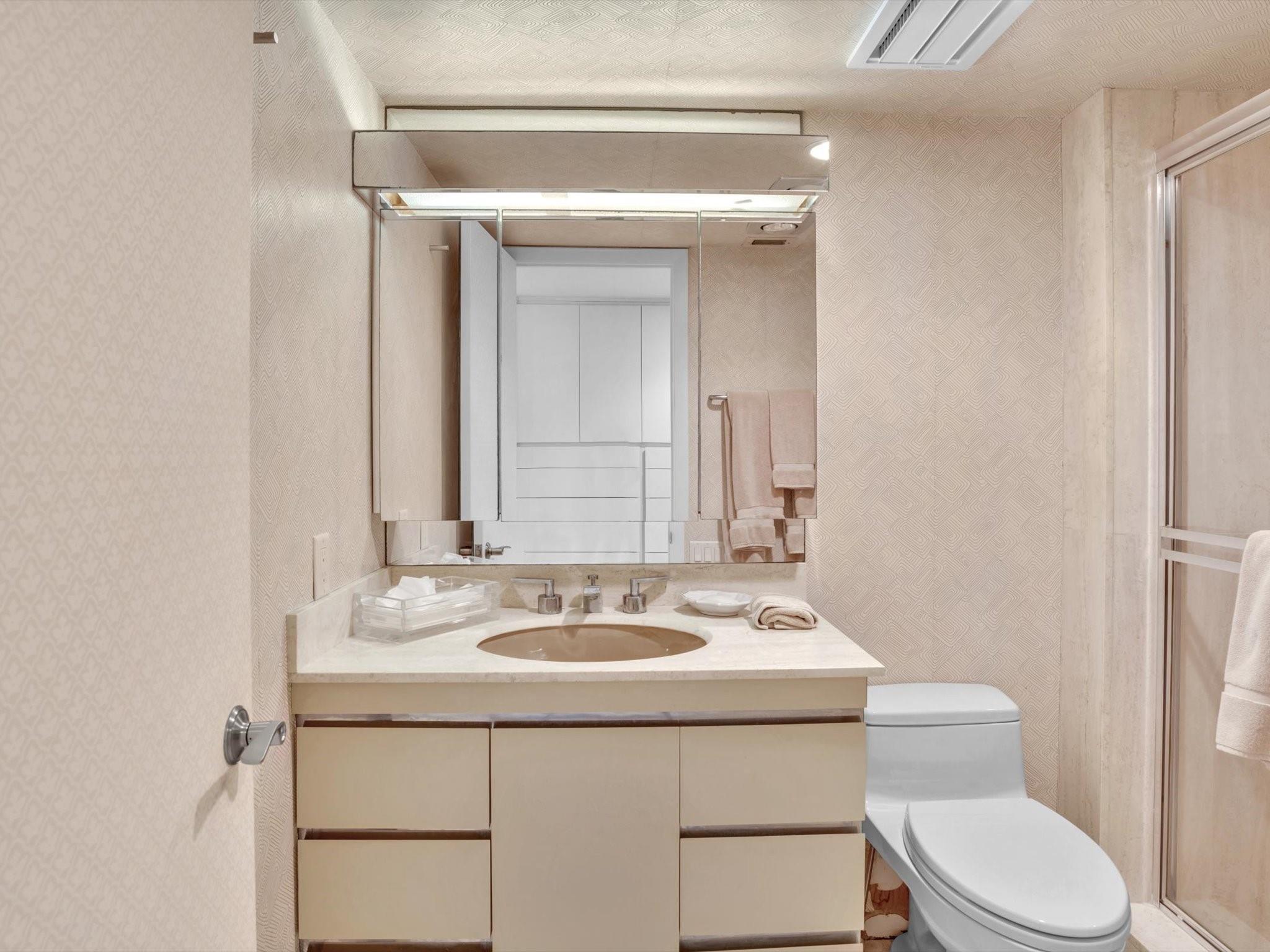 CARLTON - Residential