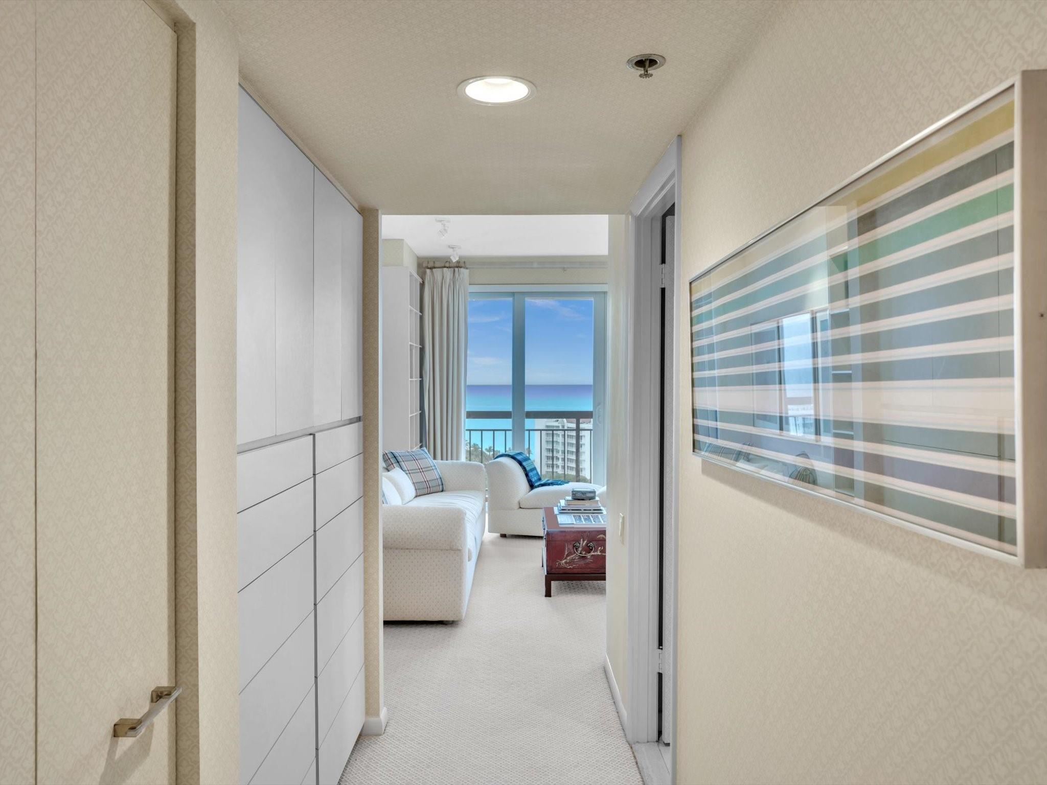 CARLTON - Residential