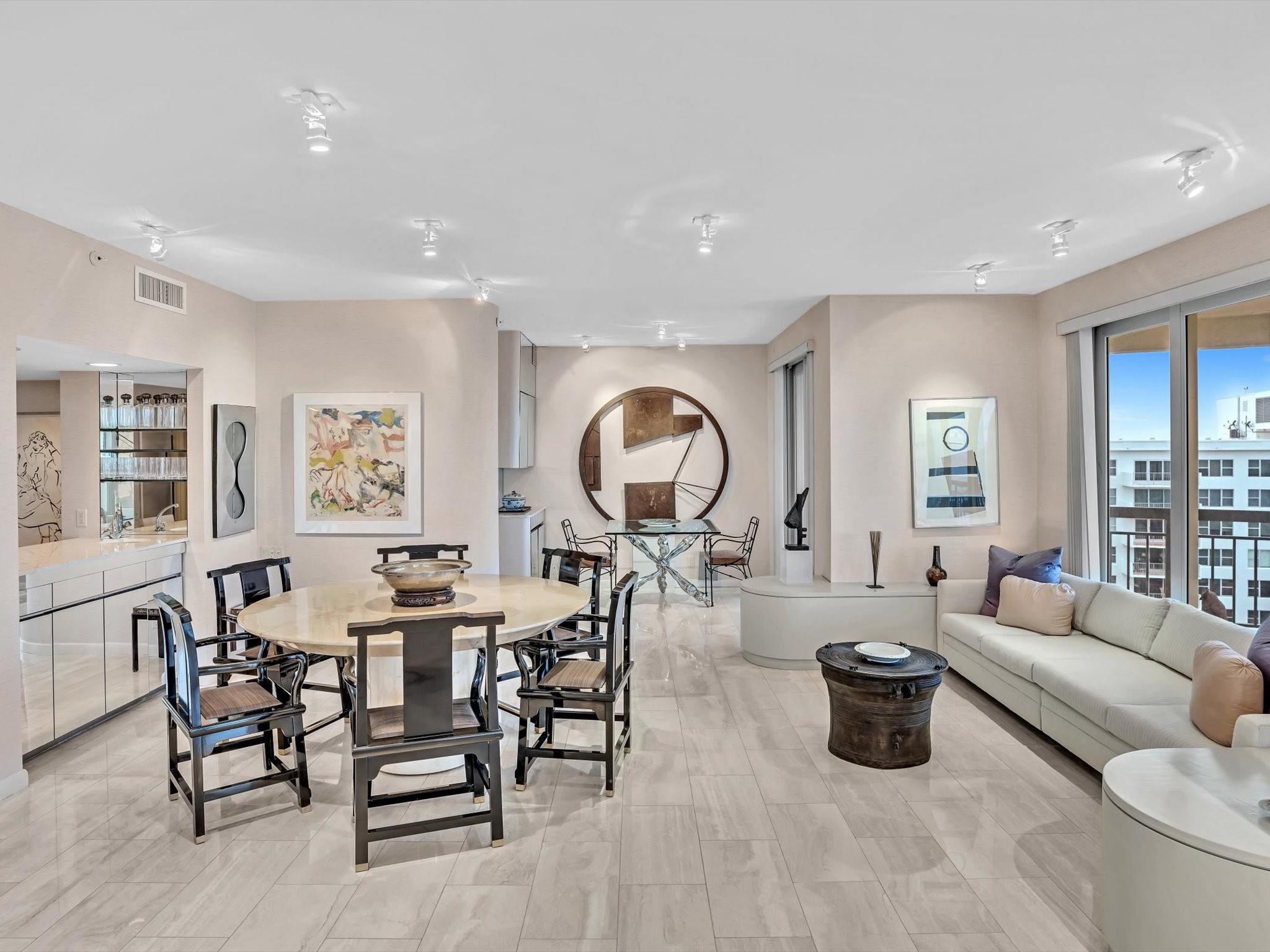 CARLTON - Residential