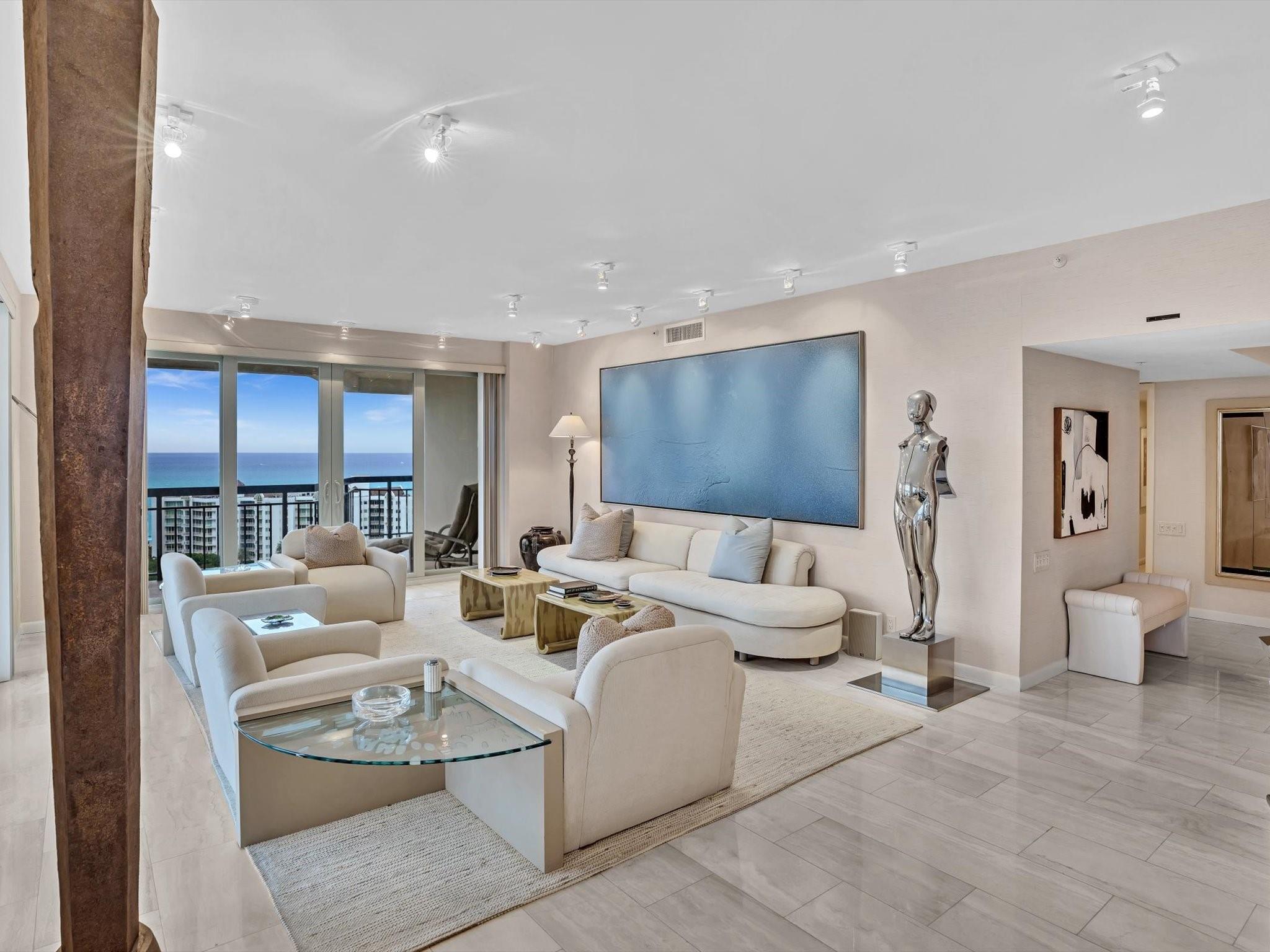 CARLTON - Residential