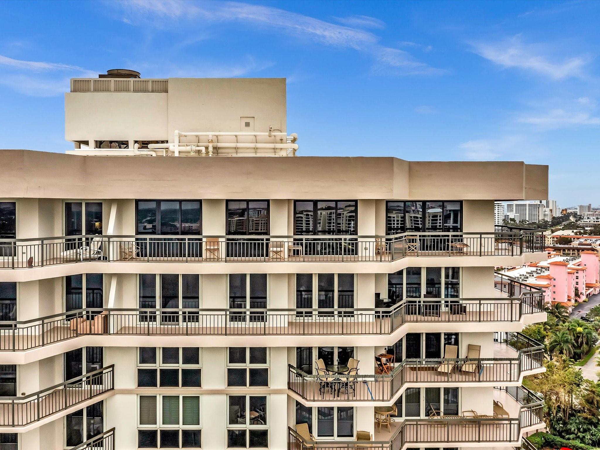 CARLTON - Residential