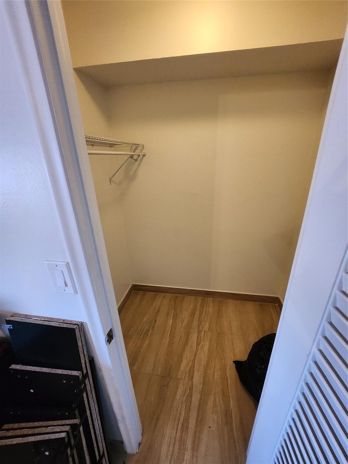 Meadowbrook Towers Condo - Residential Lease