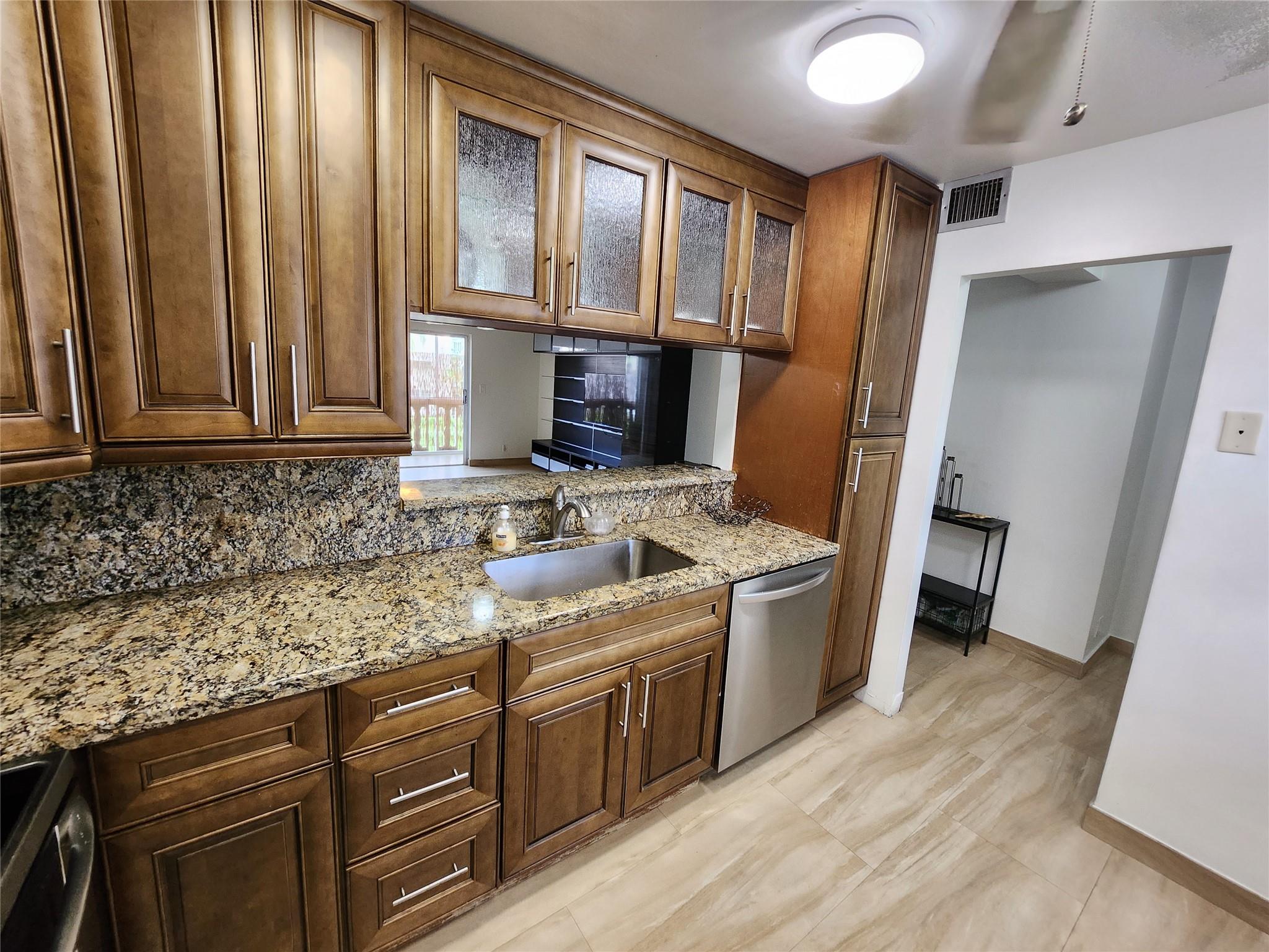 Meadowbrook Towers Condo - Residential Lease