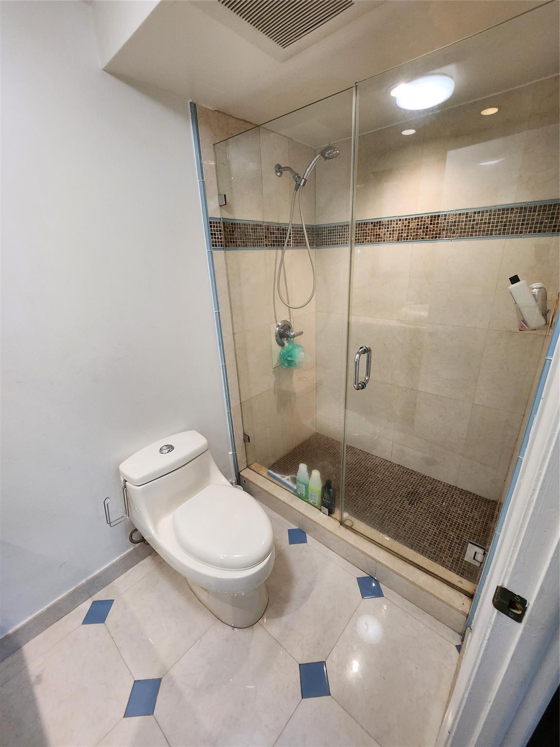 Meadowbrook Towers Condo - Residential Lease