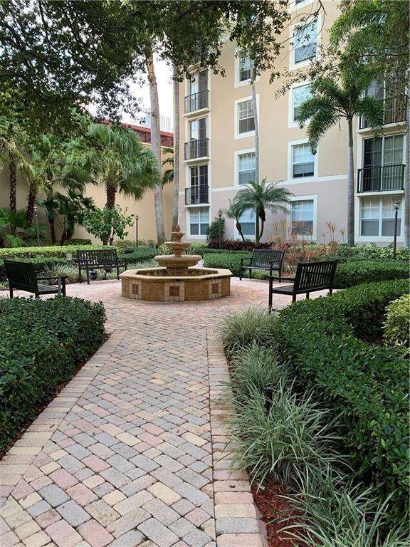 COURTYARDS IN CITYPLACE C - Residential