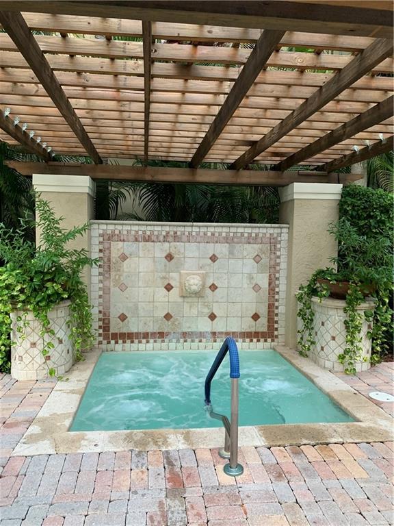 COURTYARDS IN CITYPLACE C - Residential