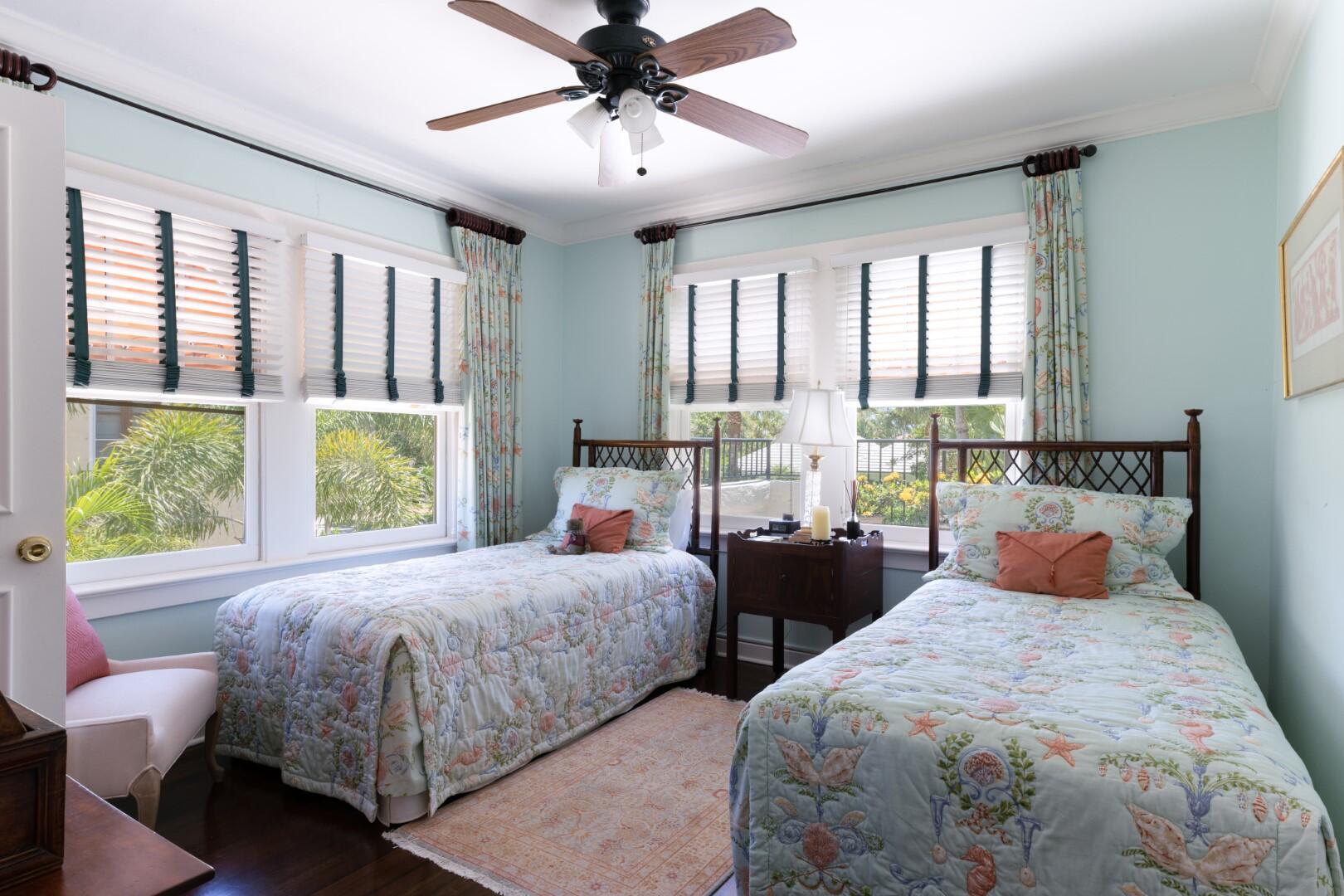 EL CID IN - Residential