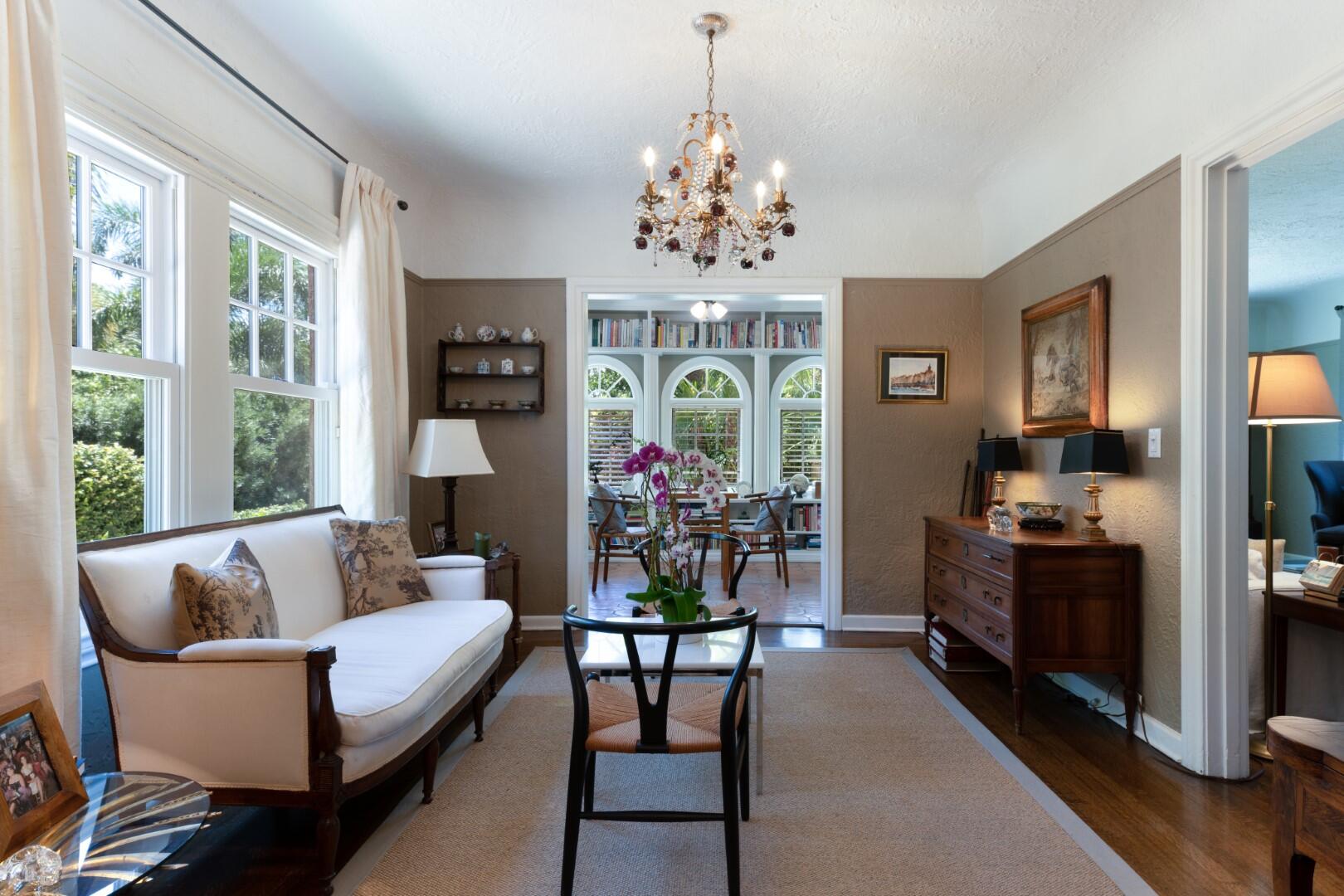 EL CID IN - Residential