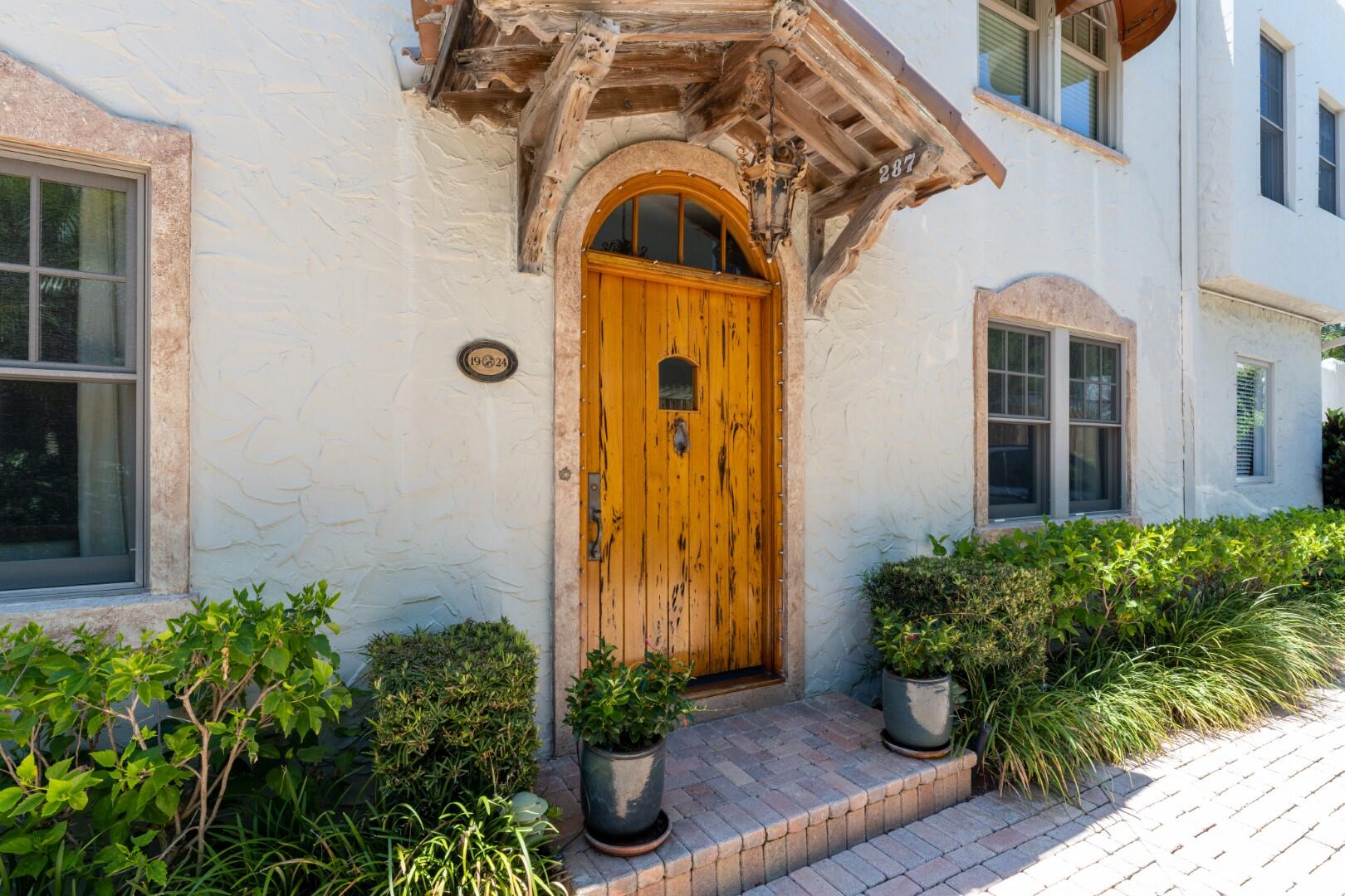 EL CID IN - Residential