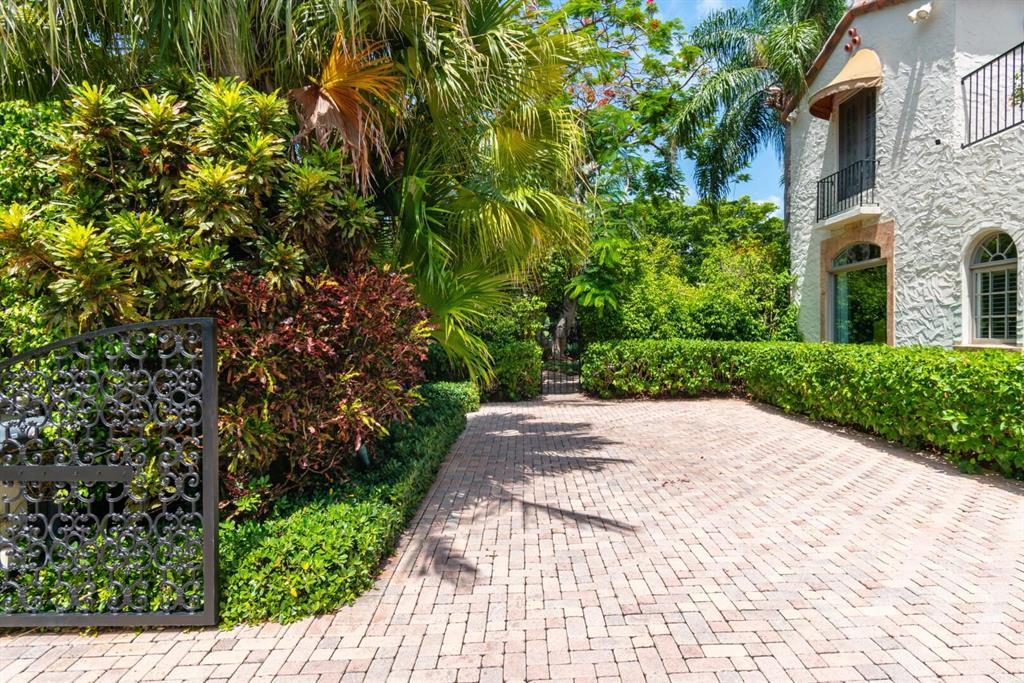 EL CID IN - Residential