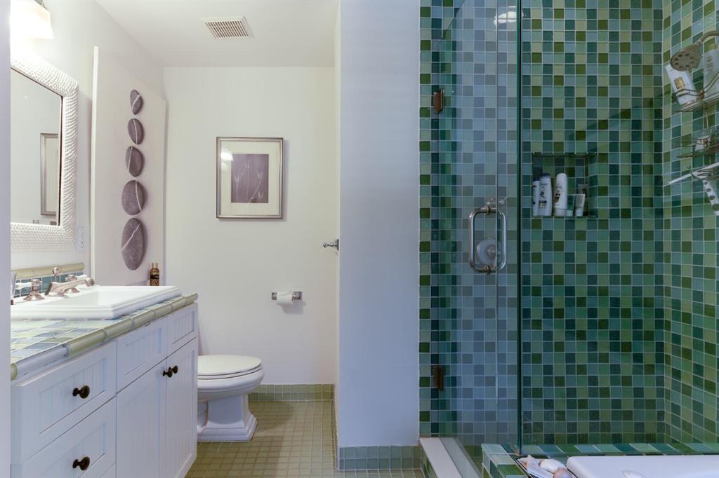 EL CID IN - Residential