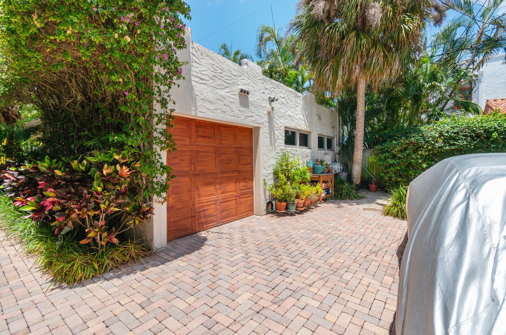 EL CID IN - Residential