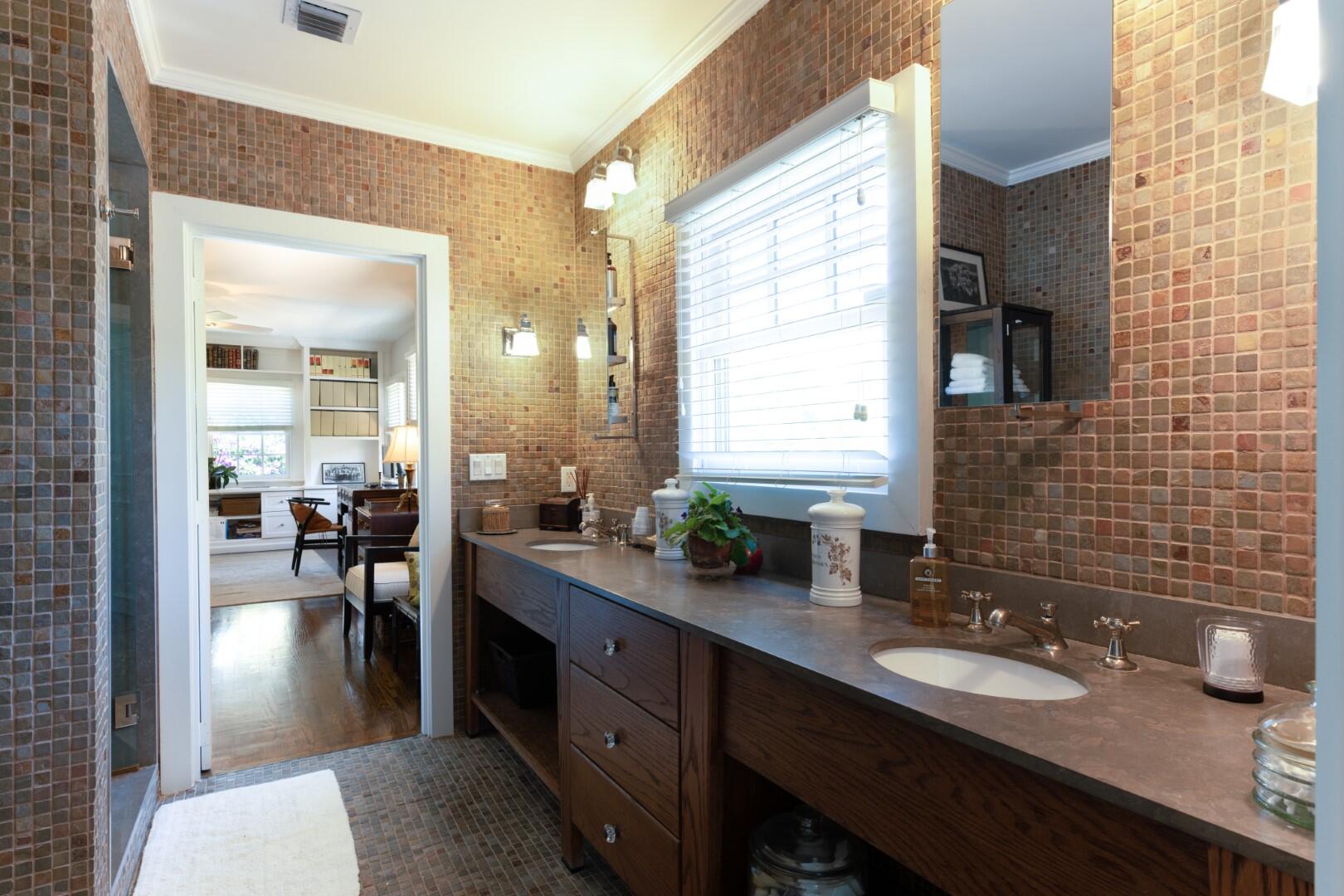 EL CID IN - Residential