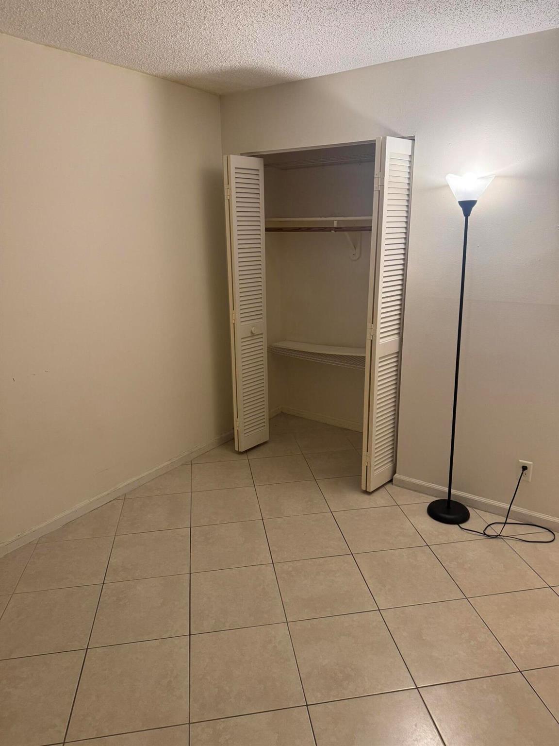 SANDALFOOT BLVD APTS COND - Residential Lease