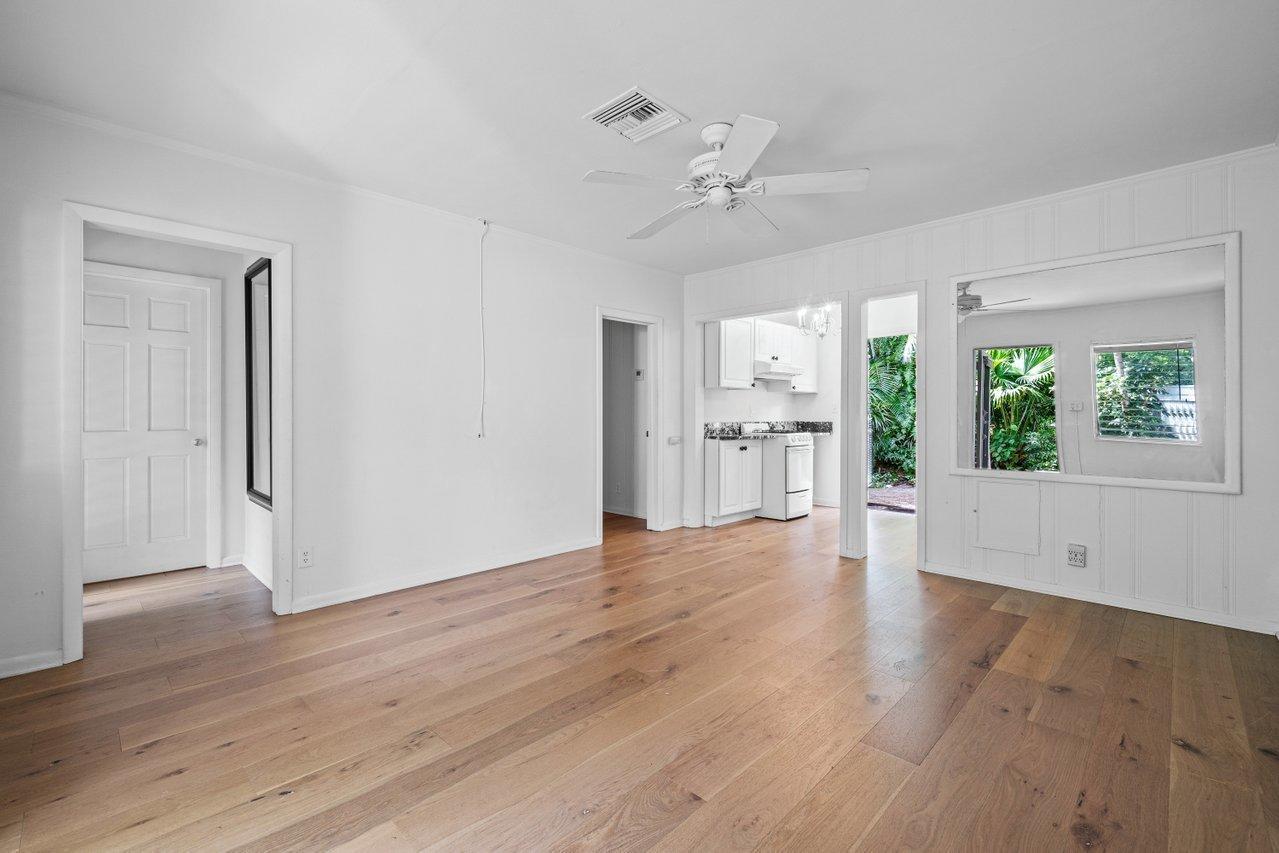 1225 George Bush 4 Boulevard 4