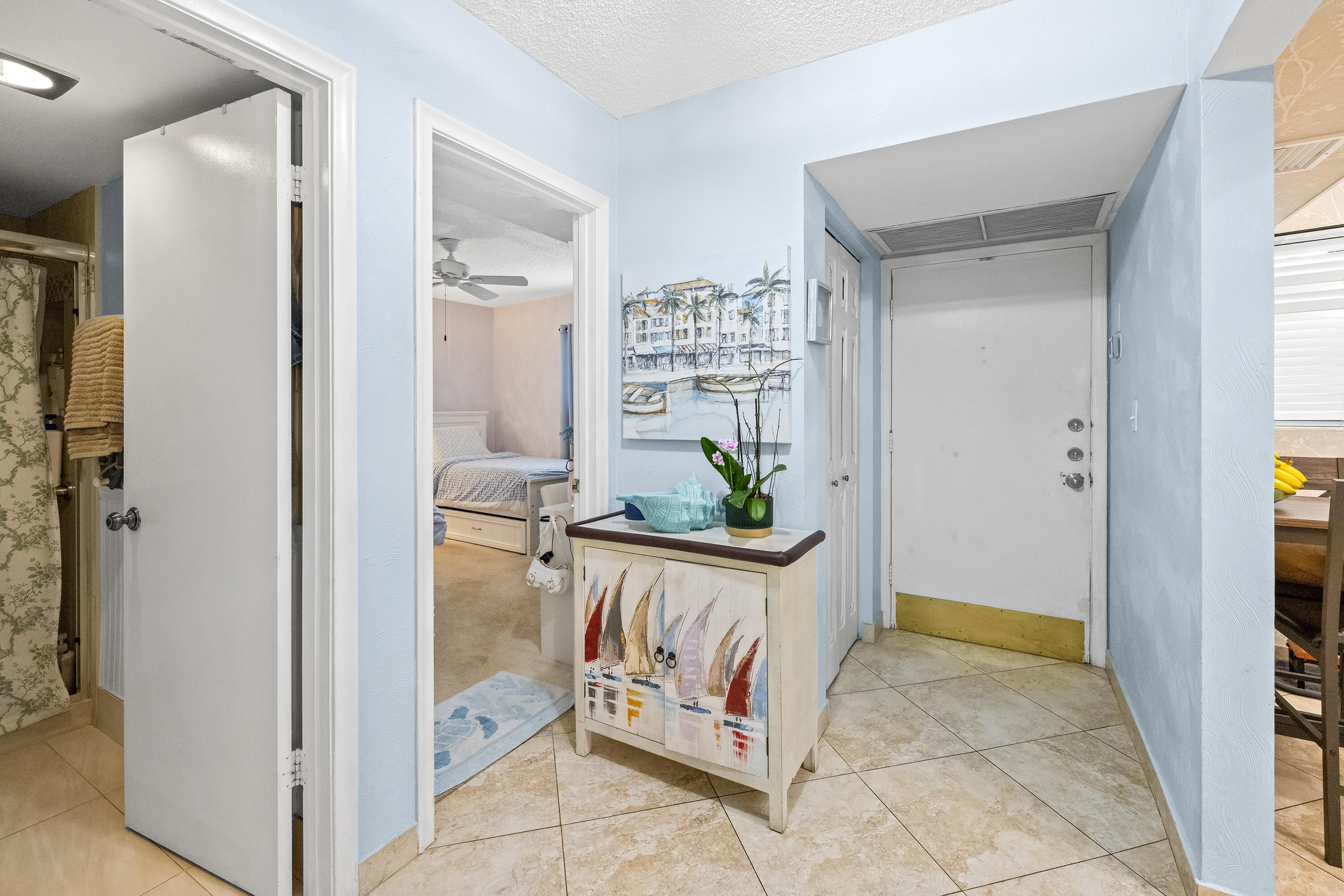 SOUTHGATE CONDO - Residential