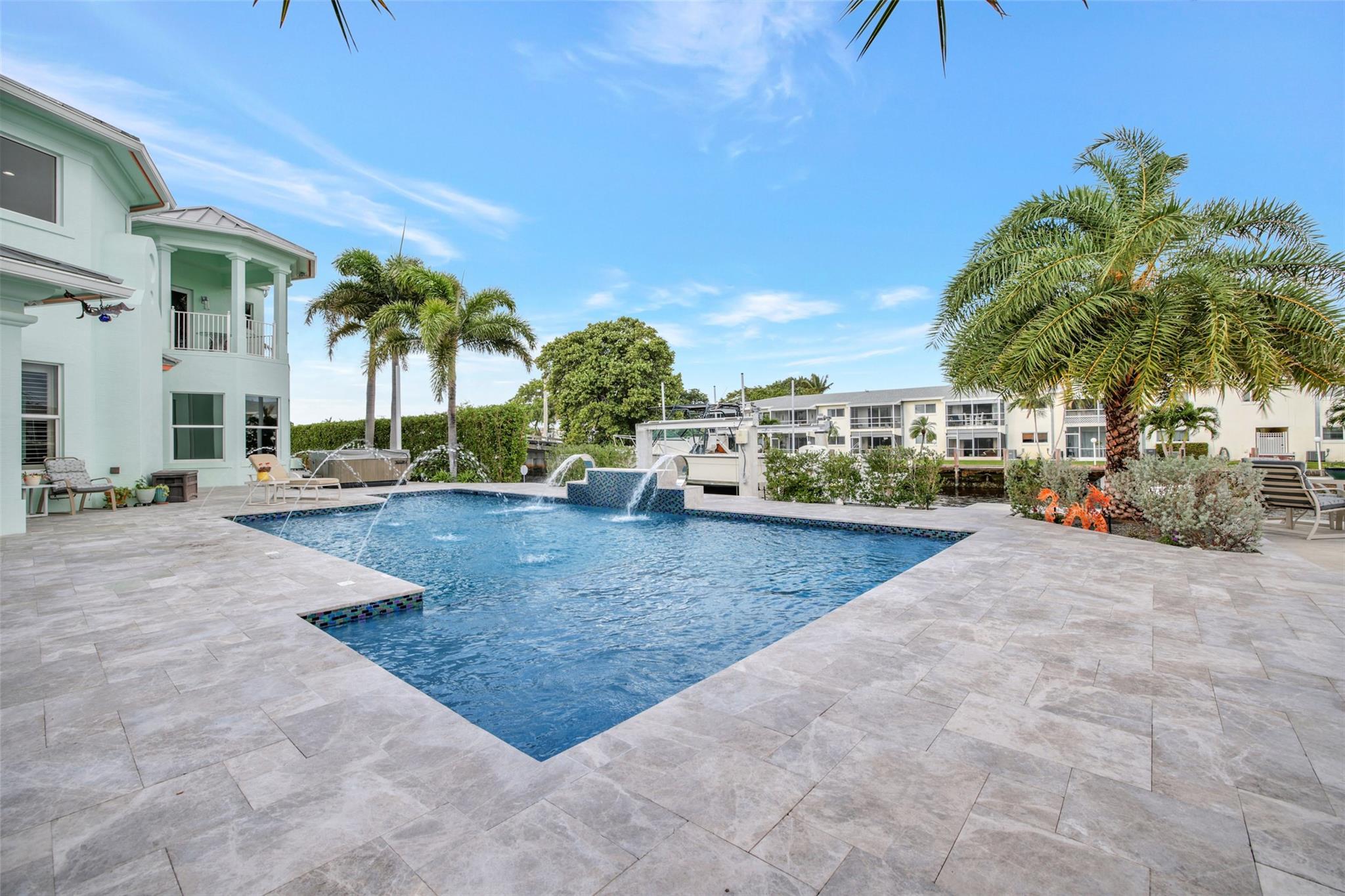 GARDEN ISLES - Residential