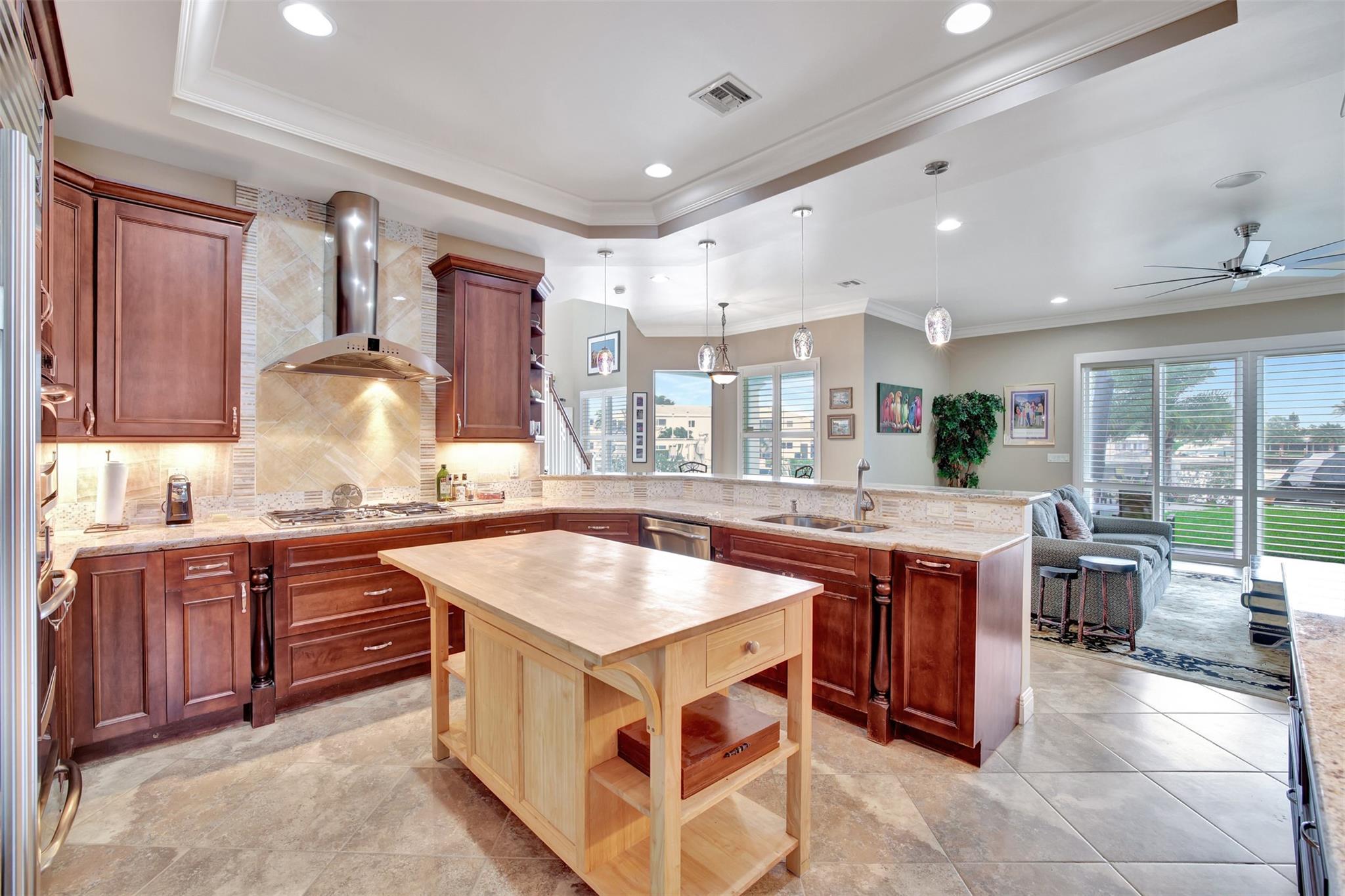 GARDEN ISLES - Residential