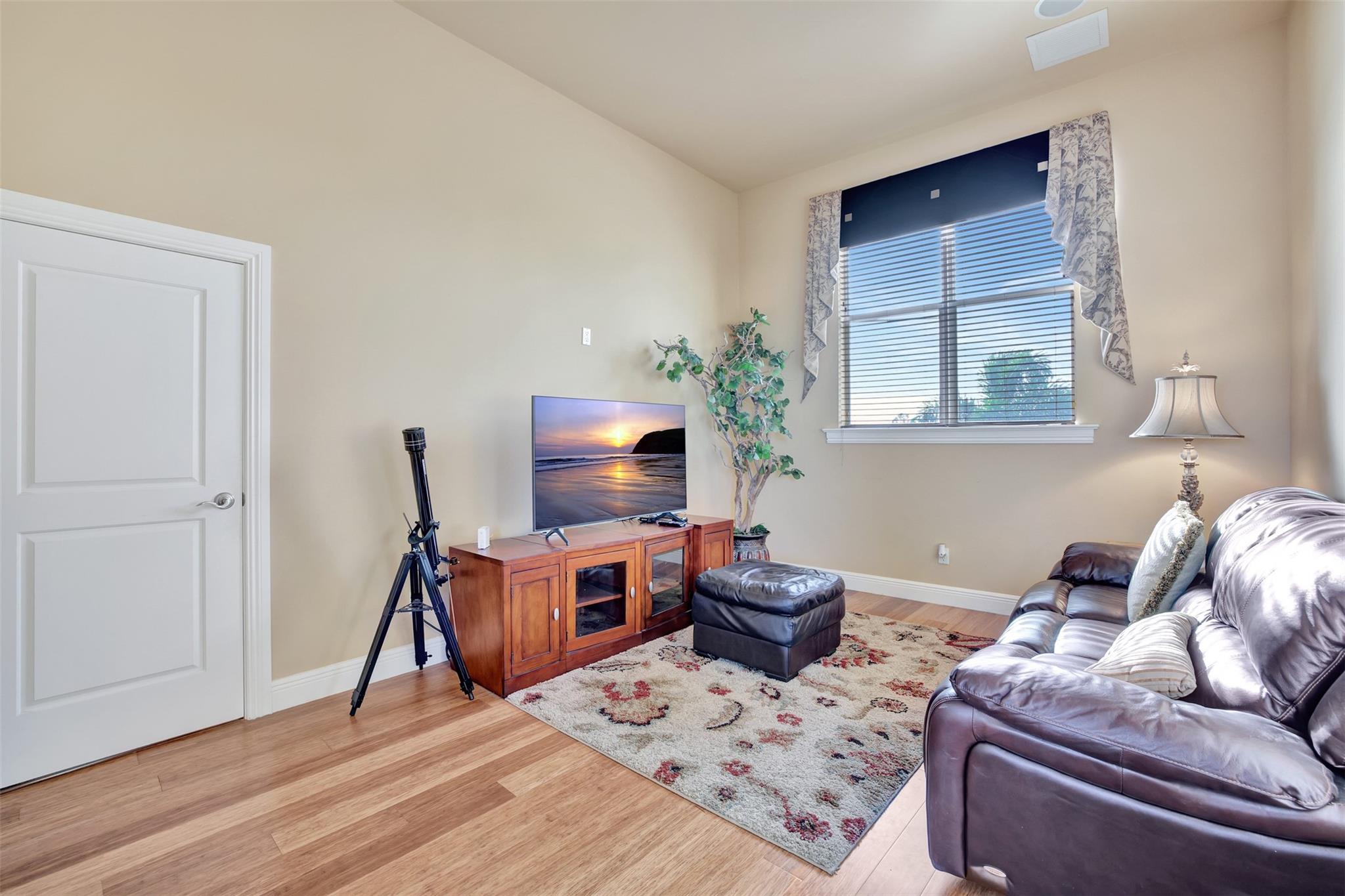 GARDEN ISLES - Residential