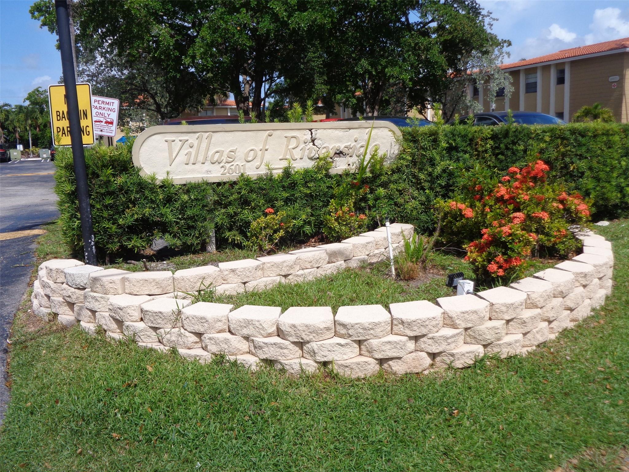 2611 Riverside Dr 2