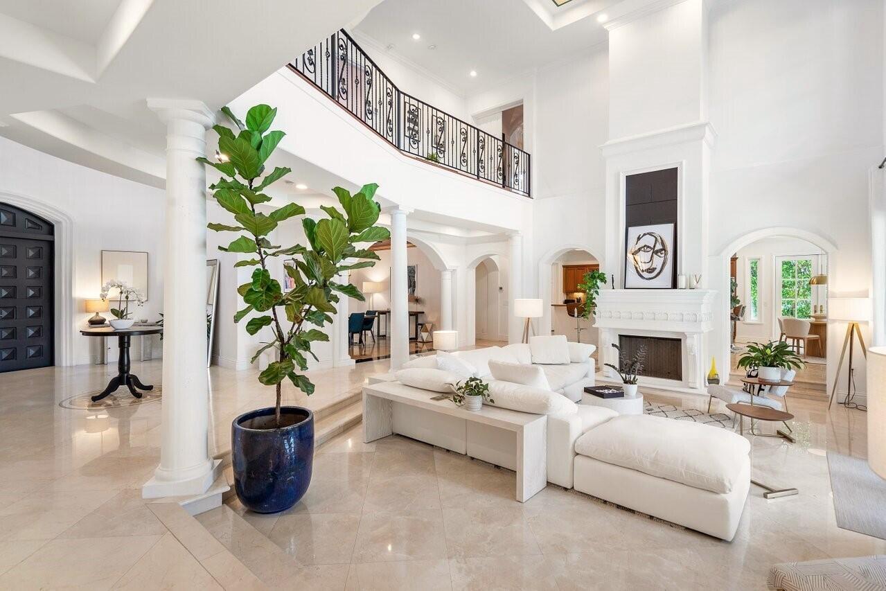 HYPOLUXO ISLAND ADD - Residential Lease