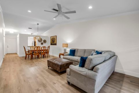 Tiny photo for 18559 Egret Way, Boca Raton, FL 33496 (MLS # B26030508)